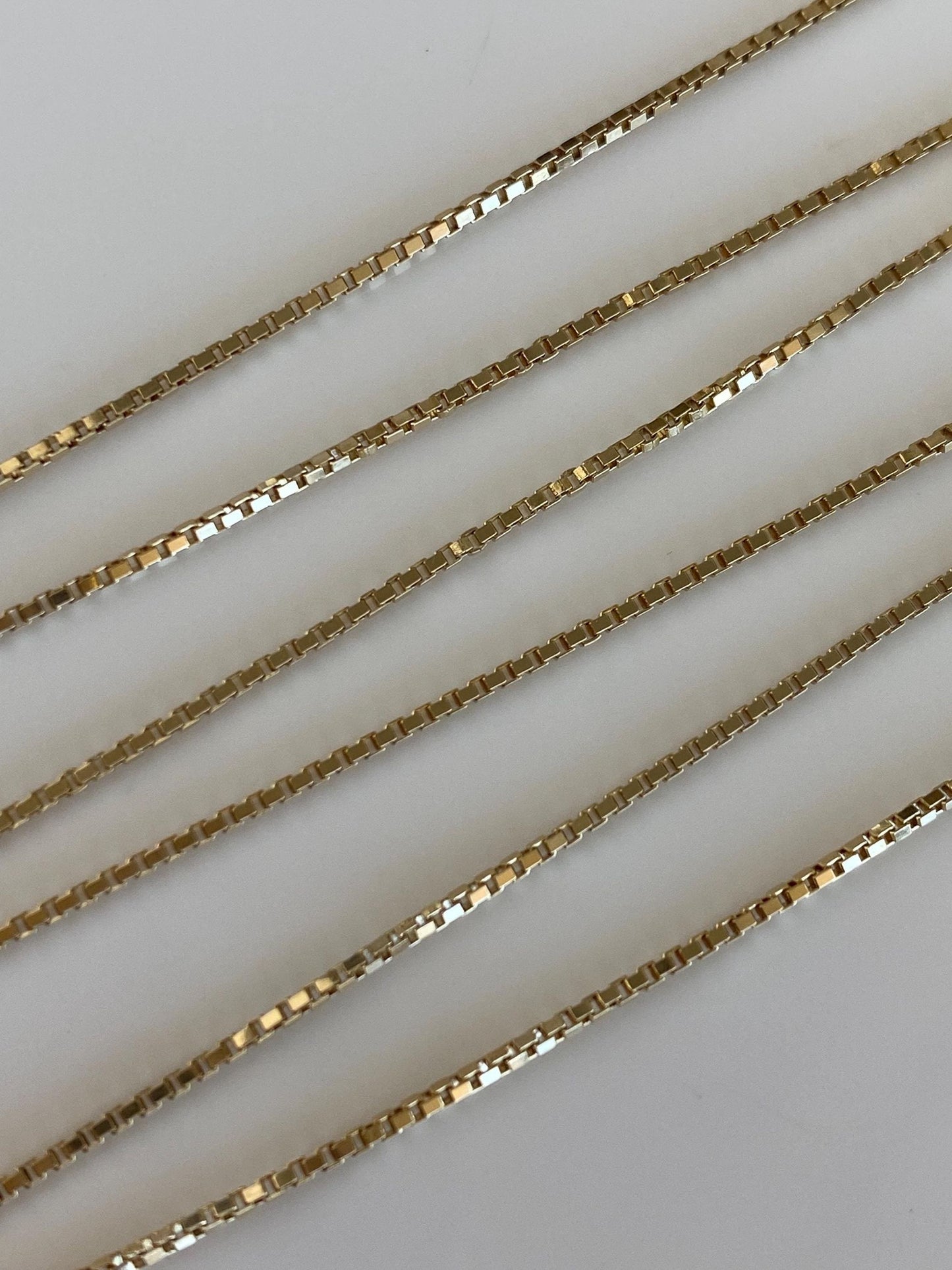 Vintage Solid 14k Yellow Gold Box Chain Necklace - 18.25 inches