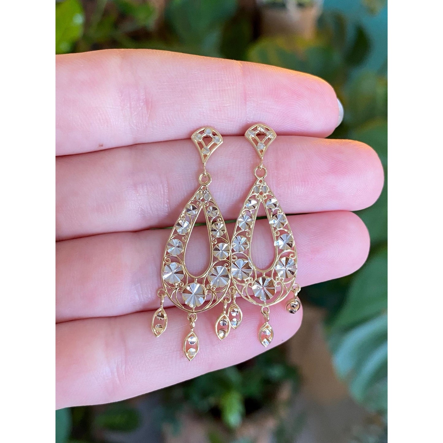 Vintage Solid 14k Yellow Gold Diamond Cut Chandelier Dangle Stud Earrings