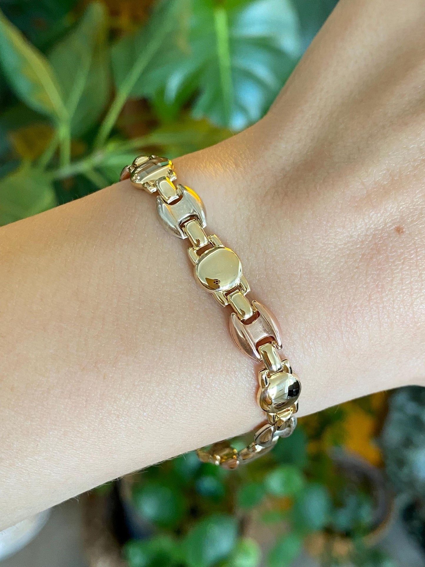 Vintage 14k Solid Tri Tone Gold Link Bracelet - 7.25 inches