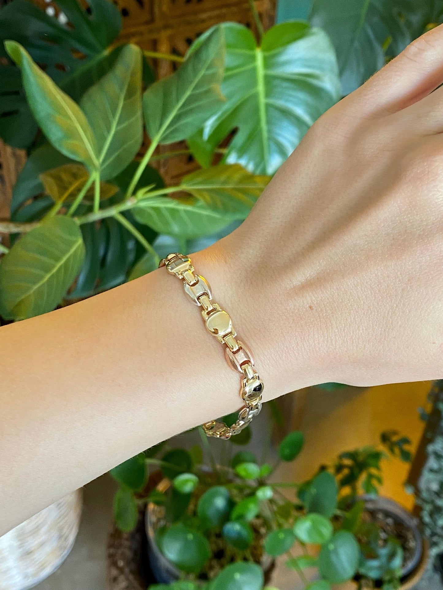 Vintage 14k Solid Tri Tone Gold Link Bracelet - 7.25 inches