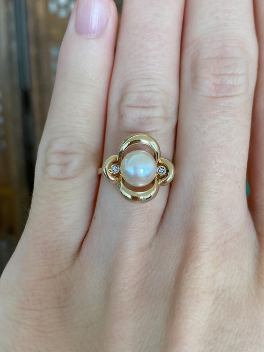 Vintage Solid 14k Yellow Gold Diamond Pearl Ring - Size 4.75