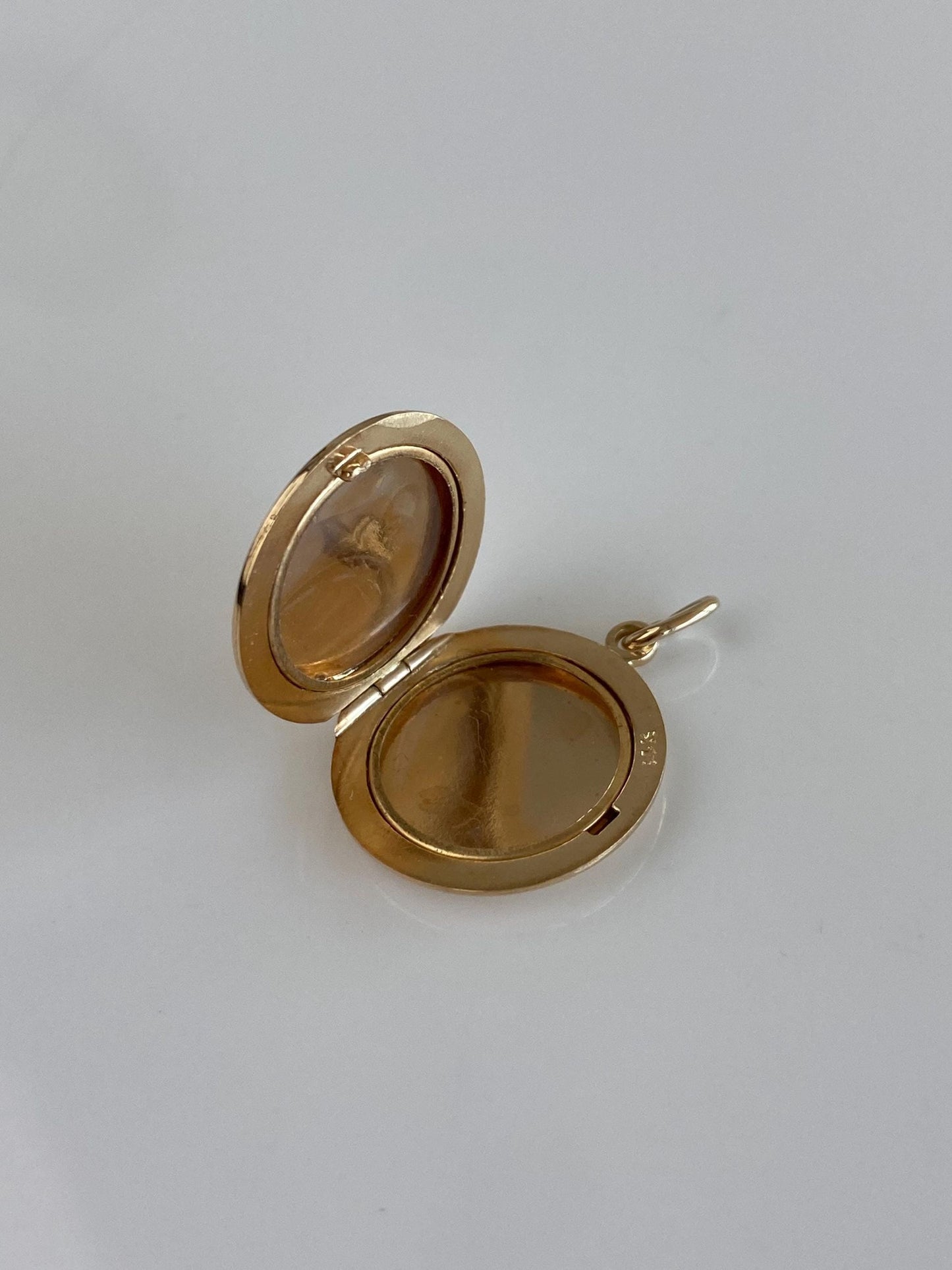 Vintage Solid 14k Yellow Gold Monogram 'MBM' Locket Charm