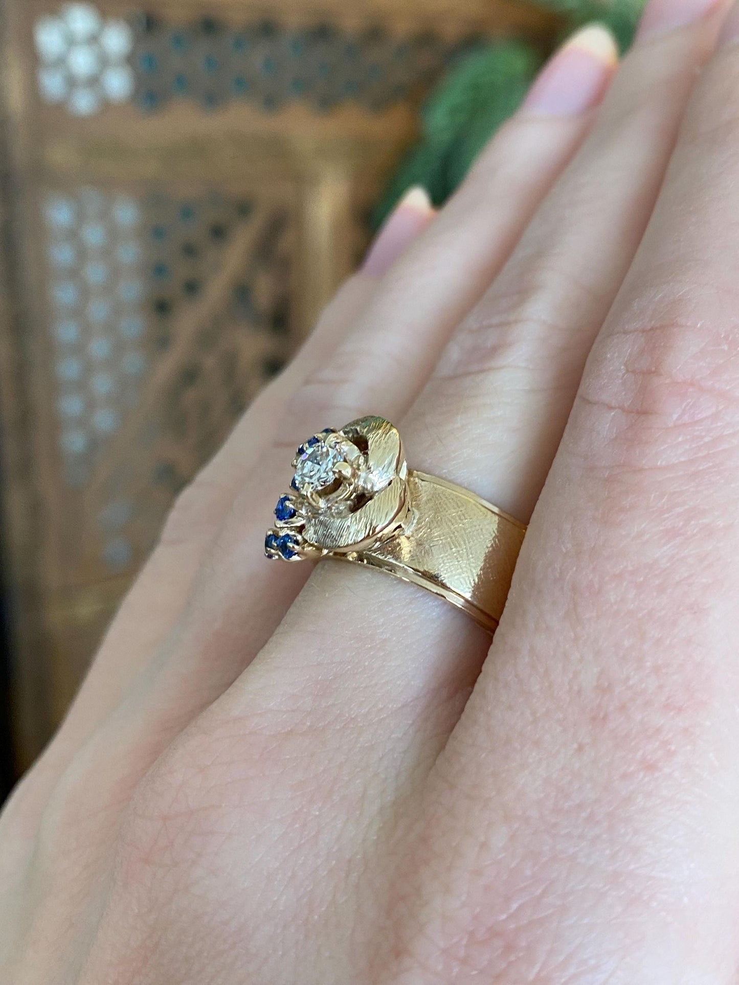 Vintage Solid 14k Yellow Gold Diamond Blue Spinel Ring Band - Size 6