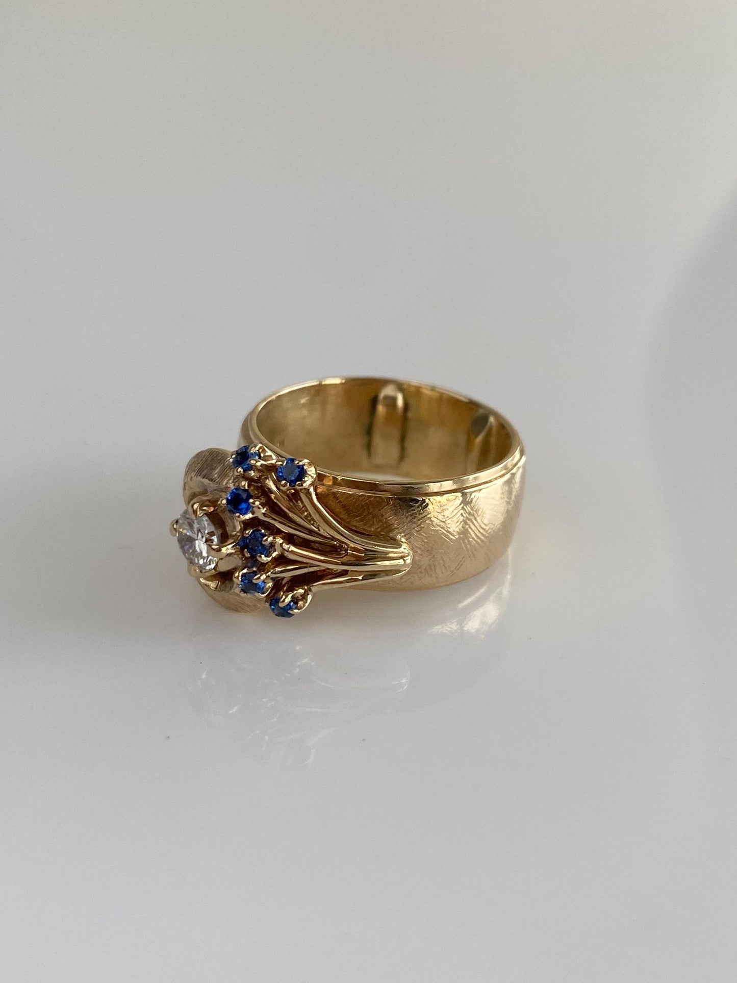 Vintage Solid 14k Yellow Gold Diamond Blue Spinel Ring Band - Size 6