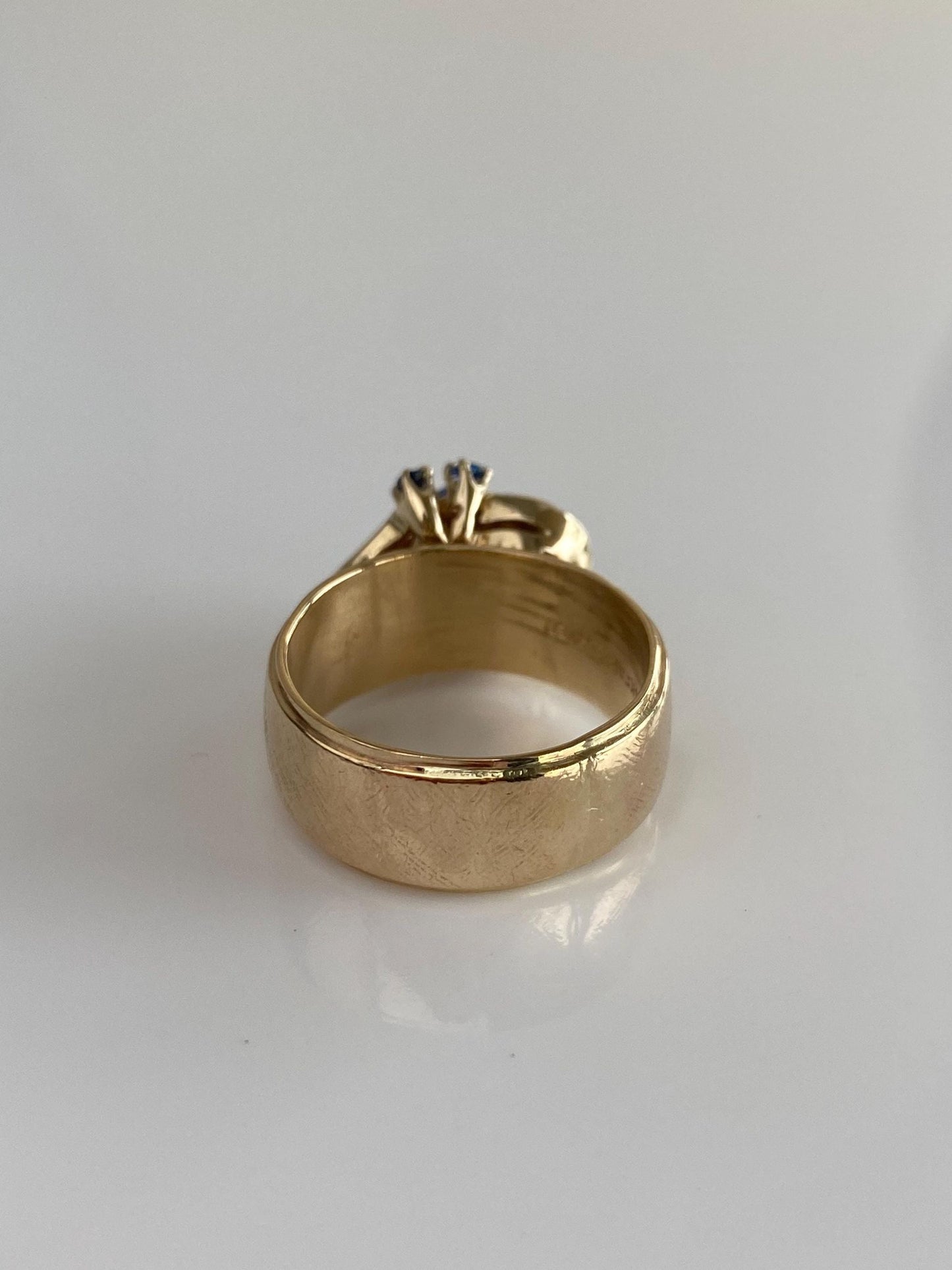 Vintage Solid 14k Yellow Gold Diamond Blue Spinel Ring Band - Size 6