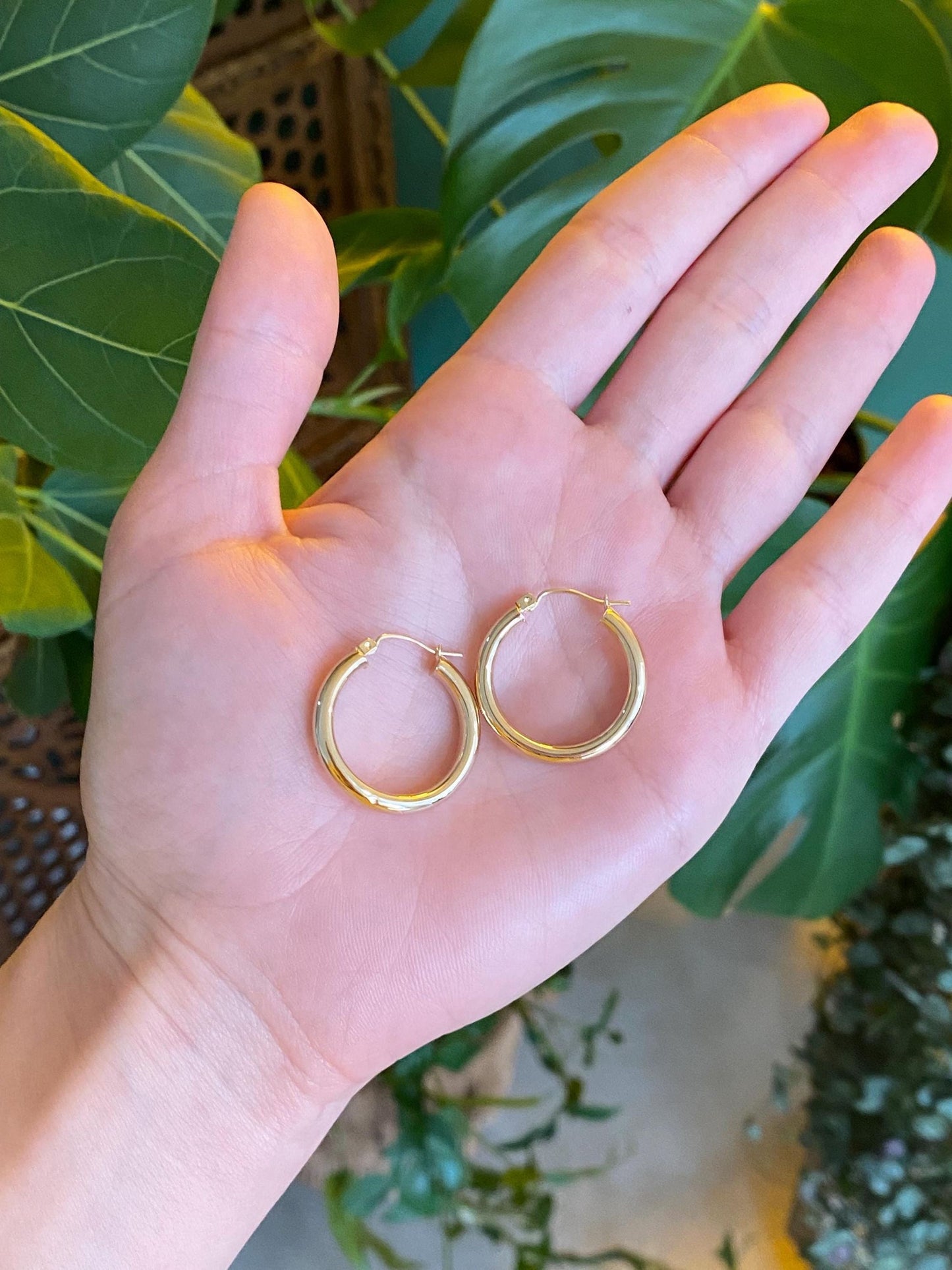 Vintage 10k Yellow Gold Hoop Earrings