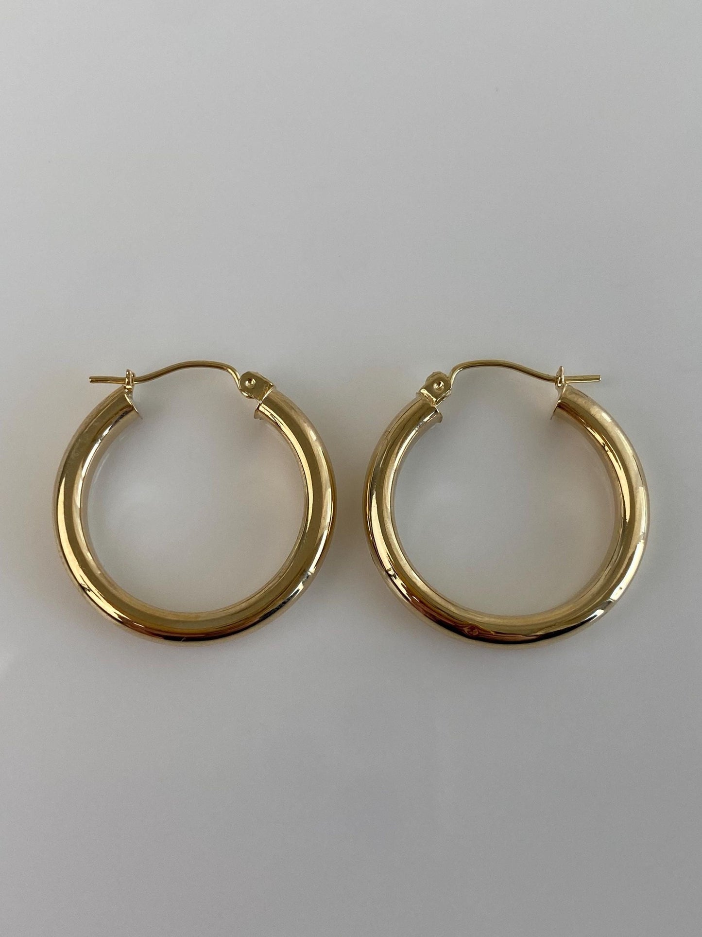 Vintage 10k Yellow Gold Hoop Earrings