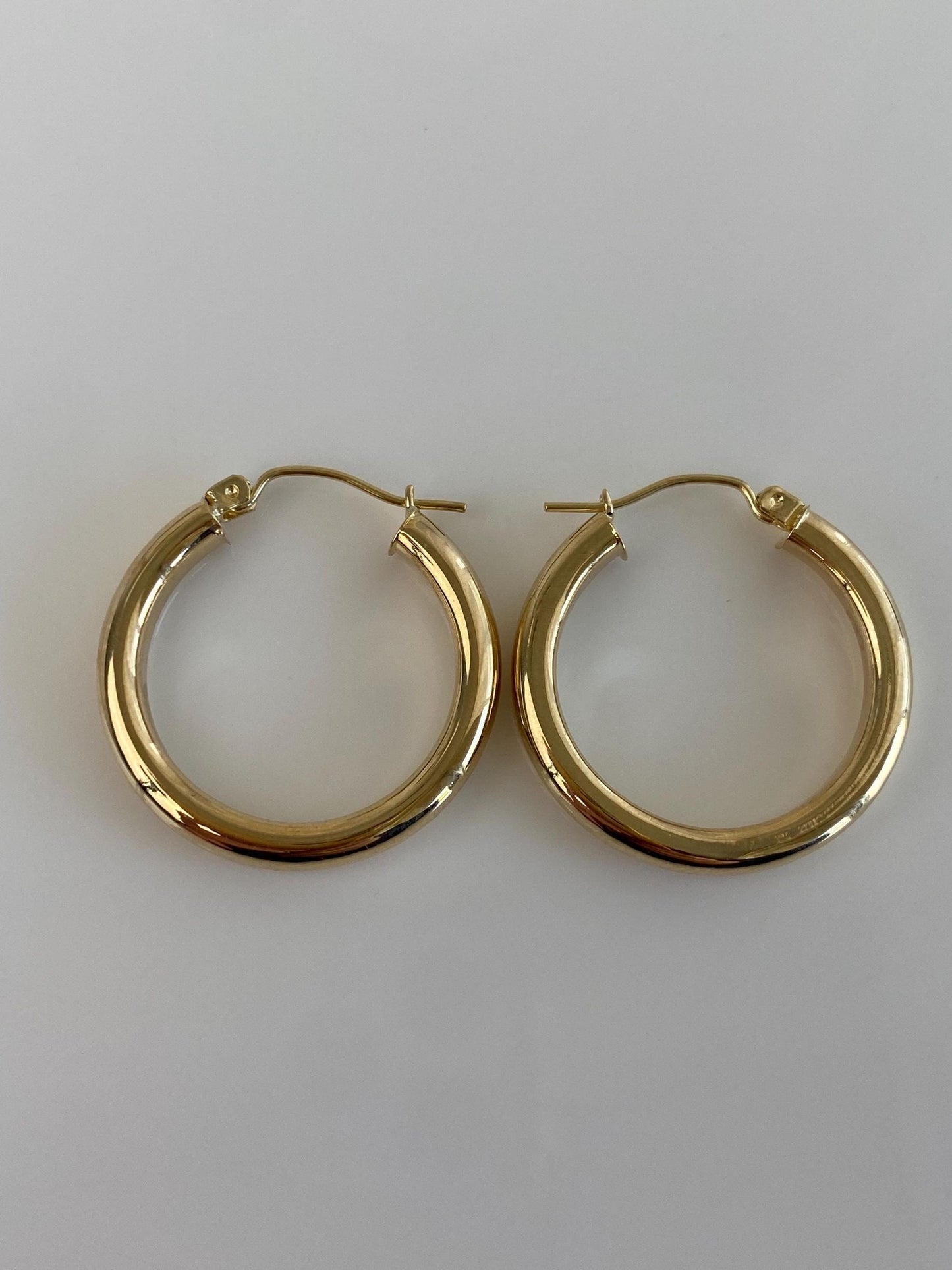 Vintage 10k Yellow Gold Hoop Earrings