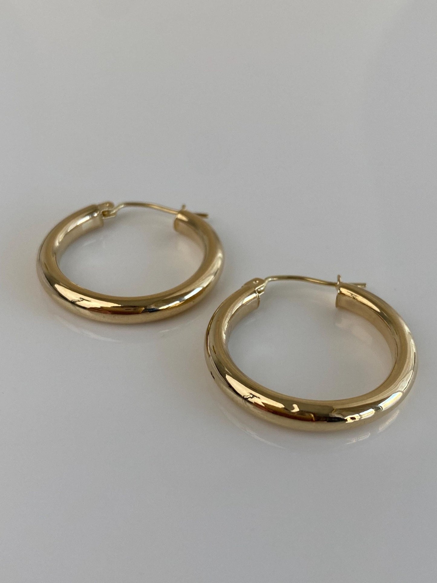 Vintage 10k Yellow Gold Hoop Earrings