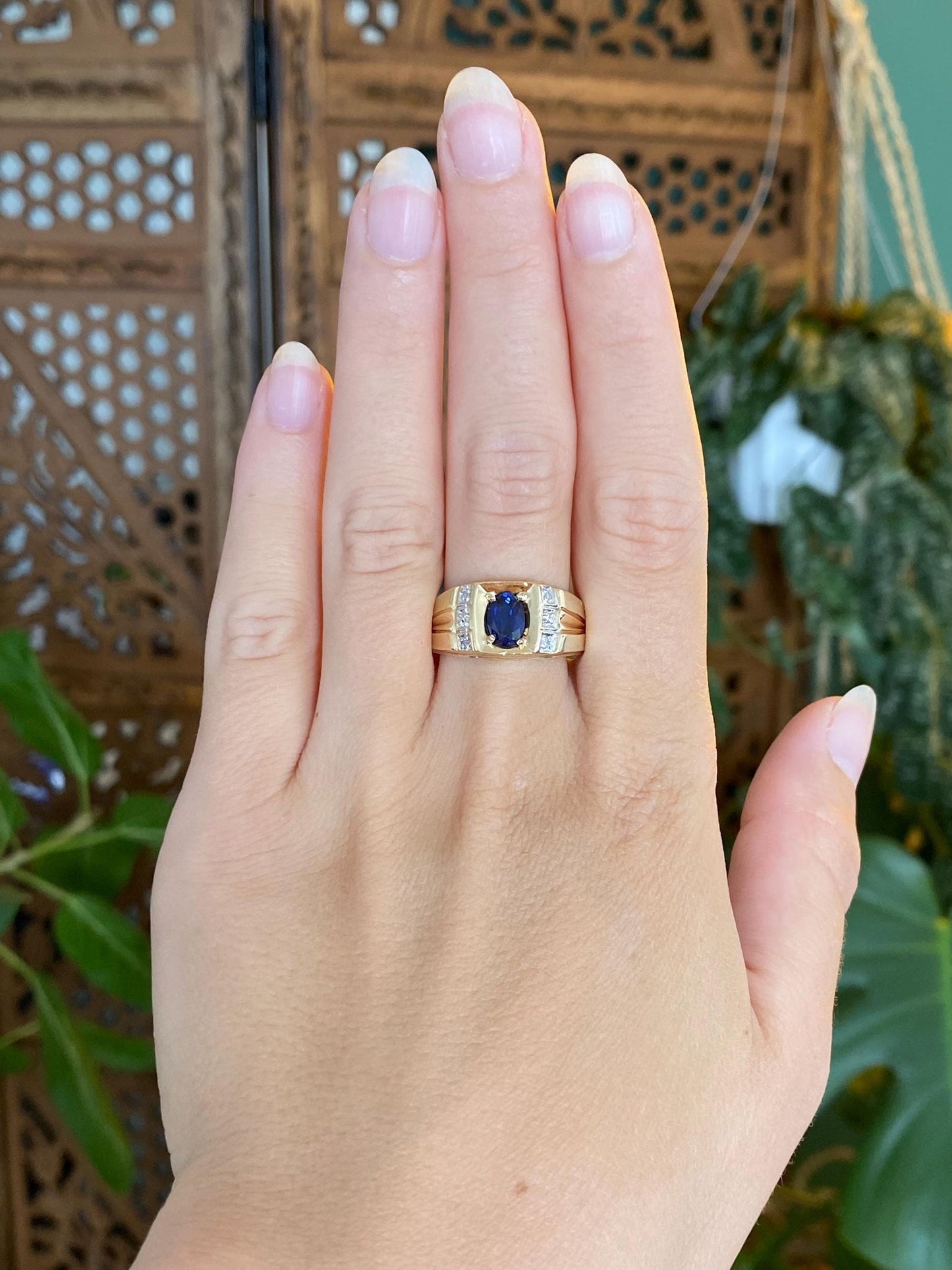 Vintage Solid 10k Yellow Gold Diamond Blue Sapphire Ring Band - Size 9.75