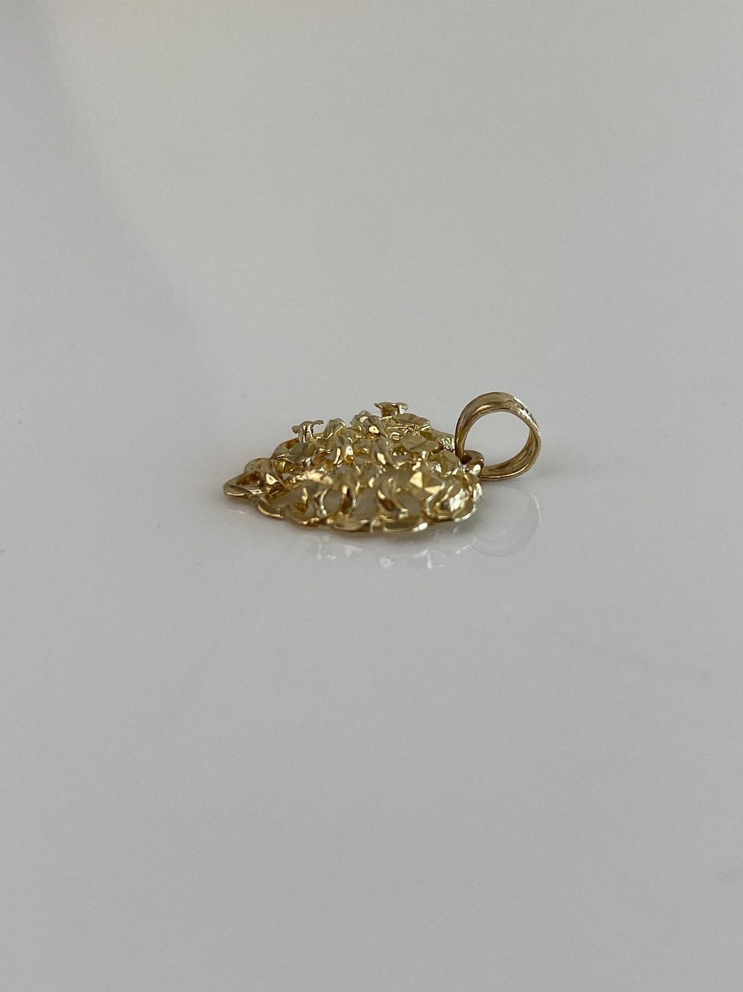 Vintage Solid 10k Yellow Gold Open Work Diamond Cut Heart Charm