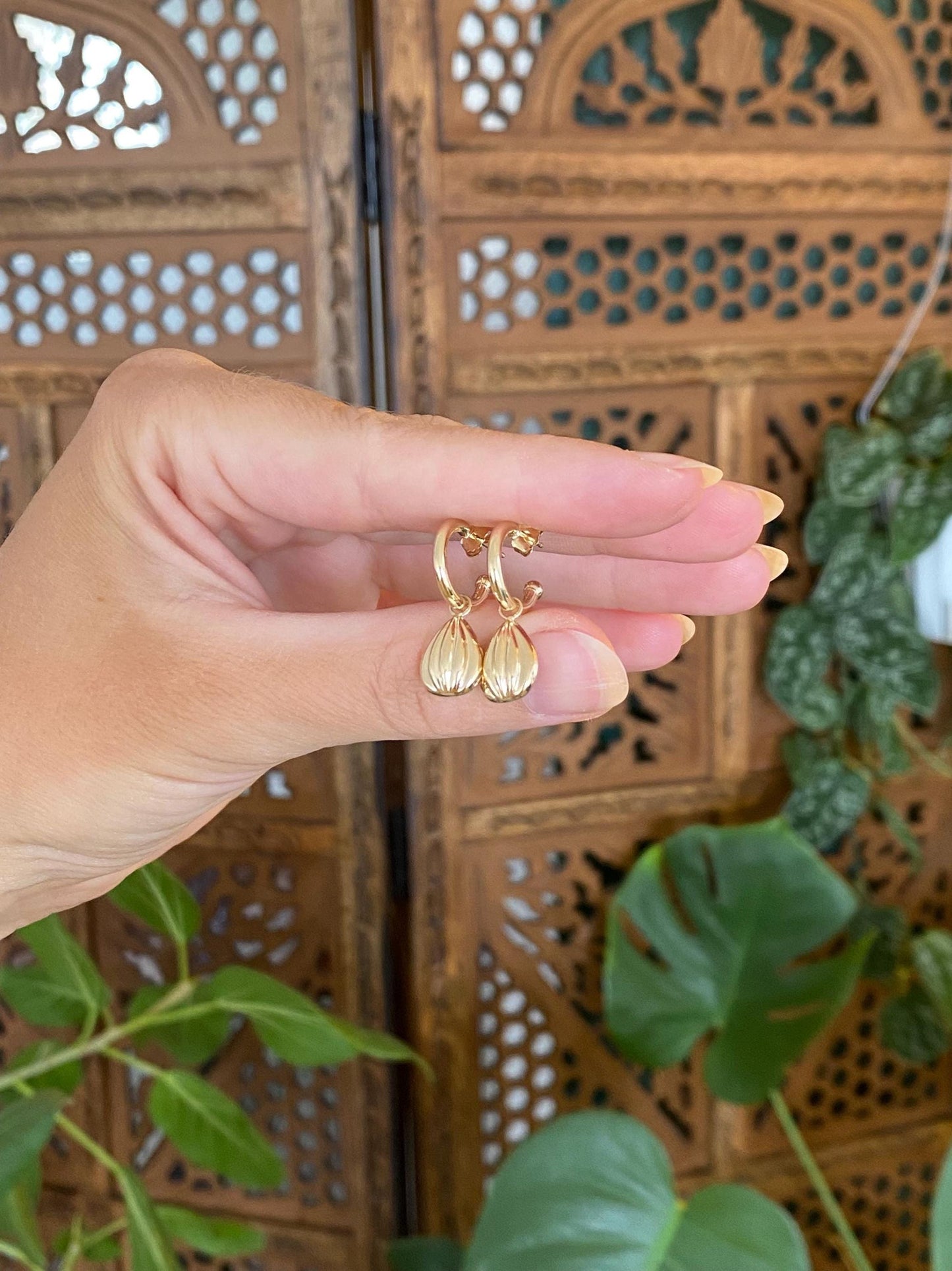 Vintage 14k Yellow Gold Lined Hoop Charms on Hoop Earrings