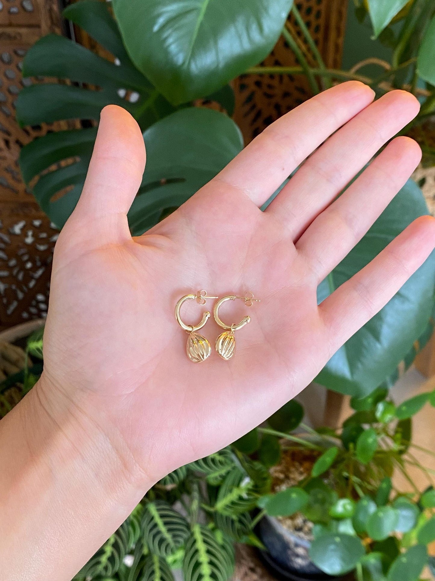 Vintage 14k Yellow Gold Lined Hoop Charms on Hoop Earrings