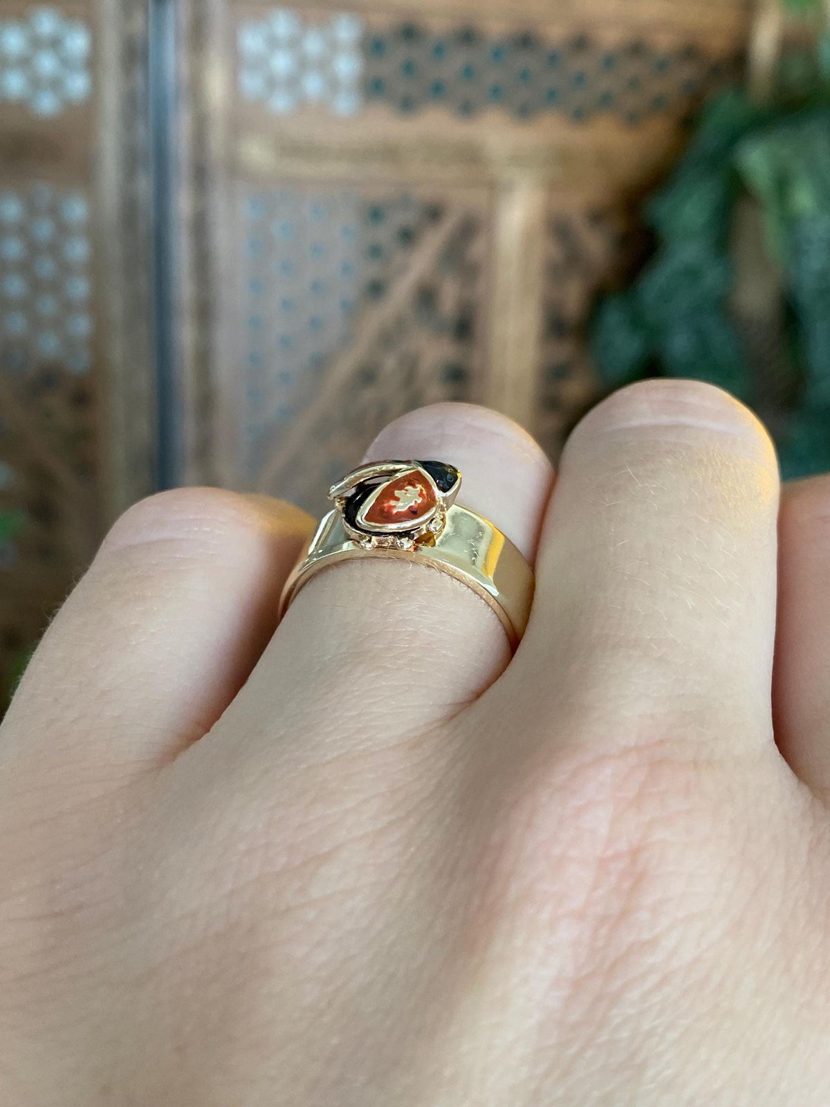 Vintage Solid 14k Yellow Gold Red Black Enamel Lady Bug Ring Band - Size 6.5