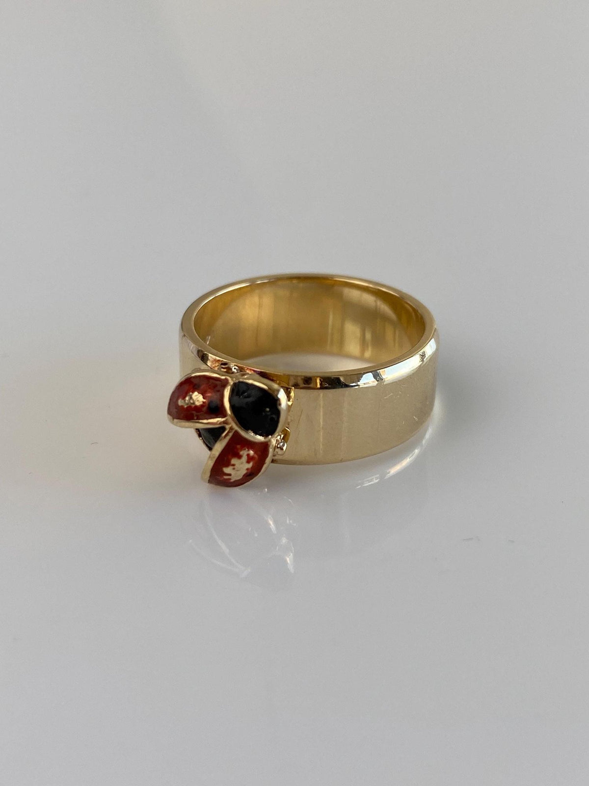 Vintage Solid 14k Yellow Gold Red Black Enamel Lady Bug Ring Band - Size 6.5