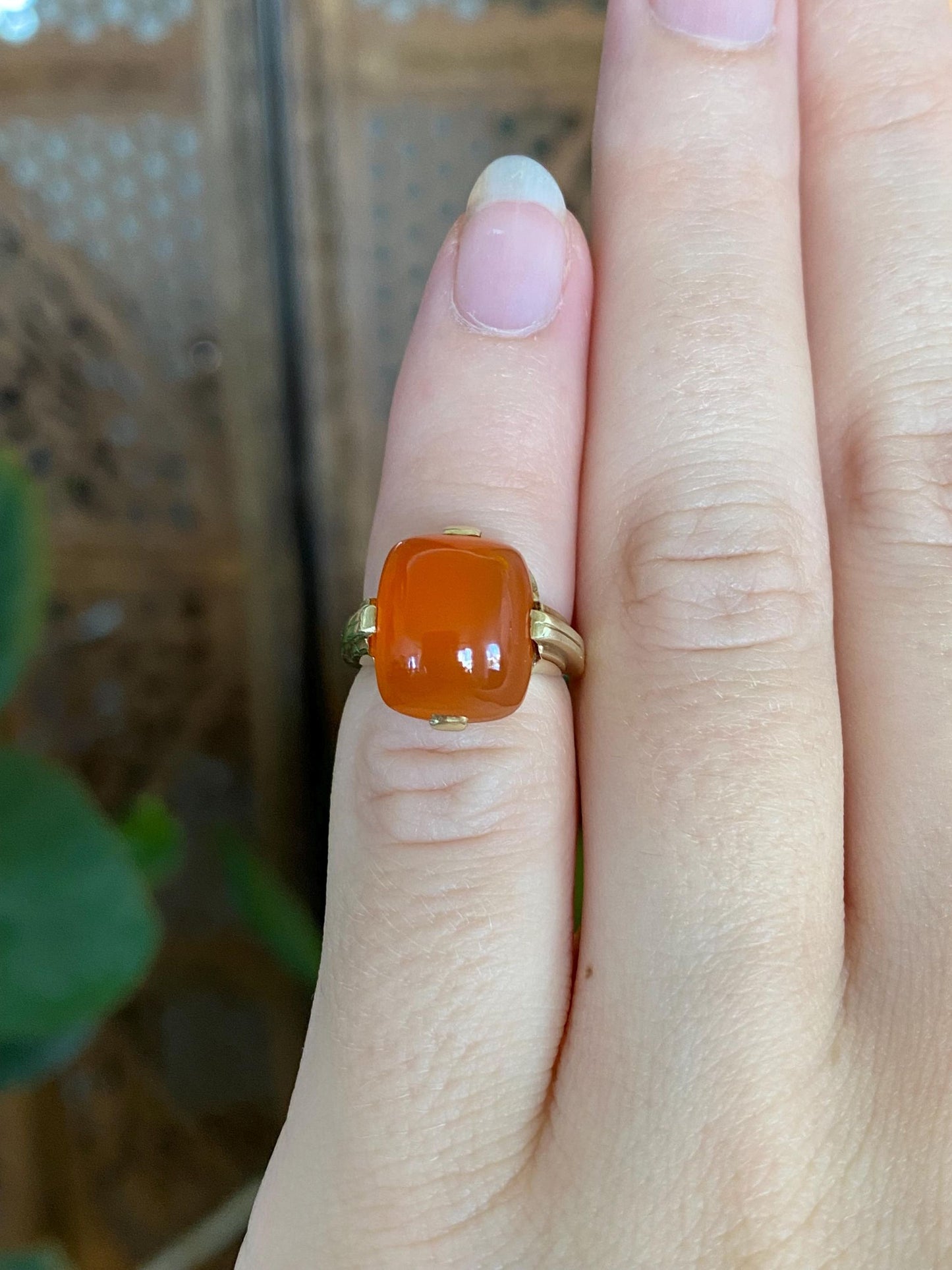 Vintage Solid 14k Yellow Gold Carnelian Ring - Size 1.75