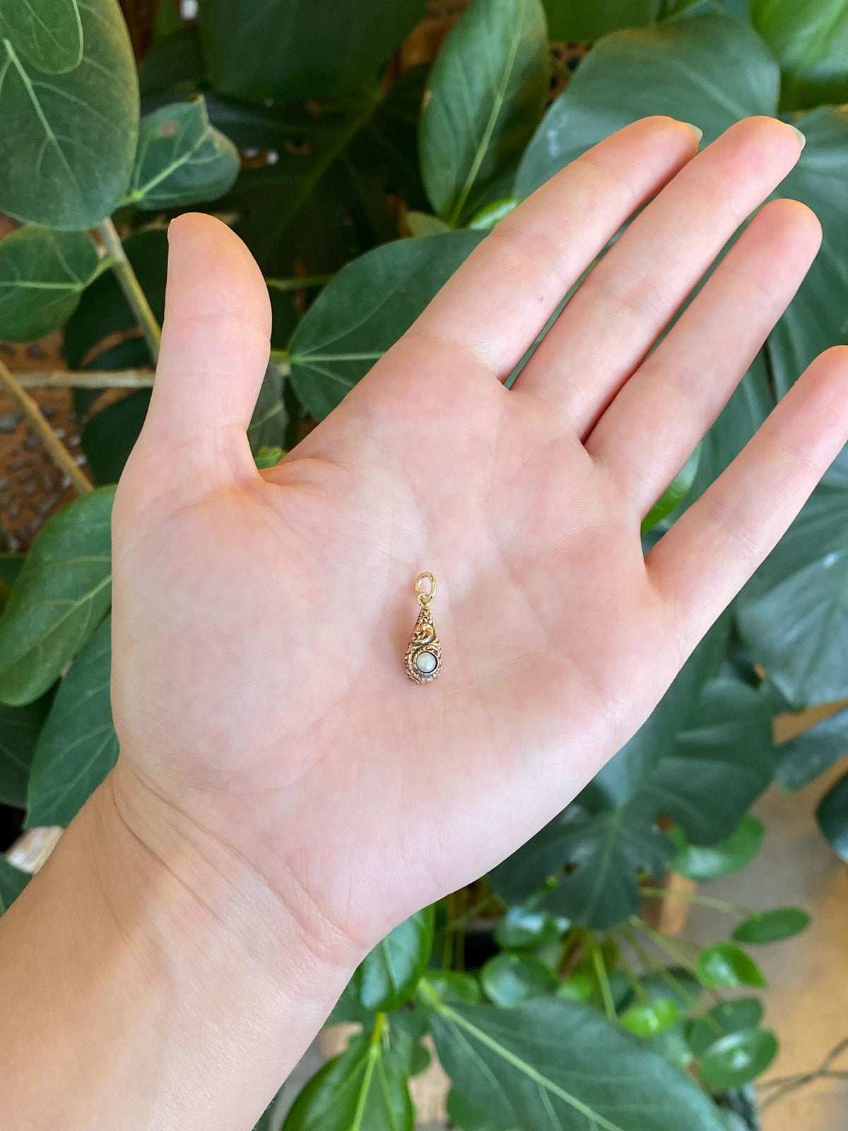 Vintage 14k Yellow Gold Pearl Embossed Teardrop Stick Pin Conversion Charm