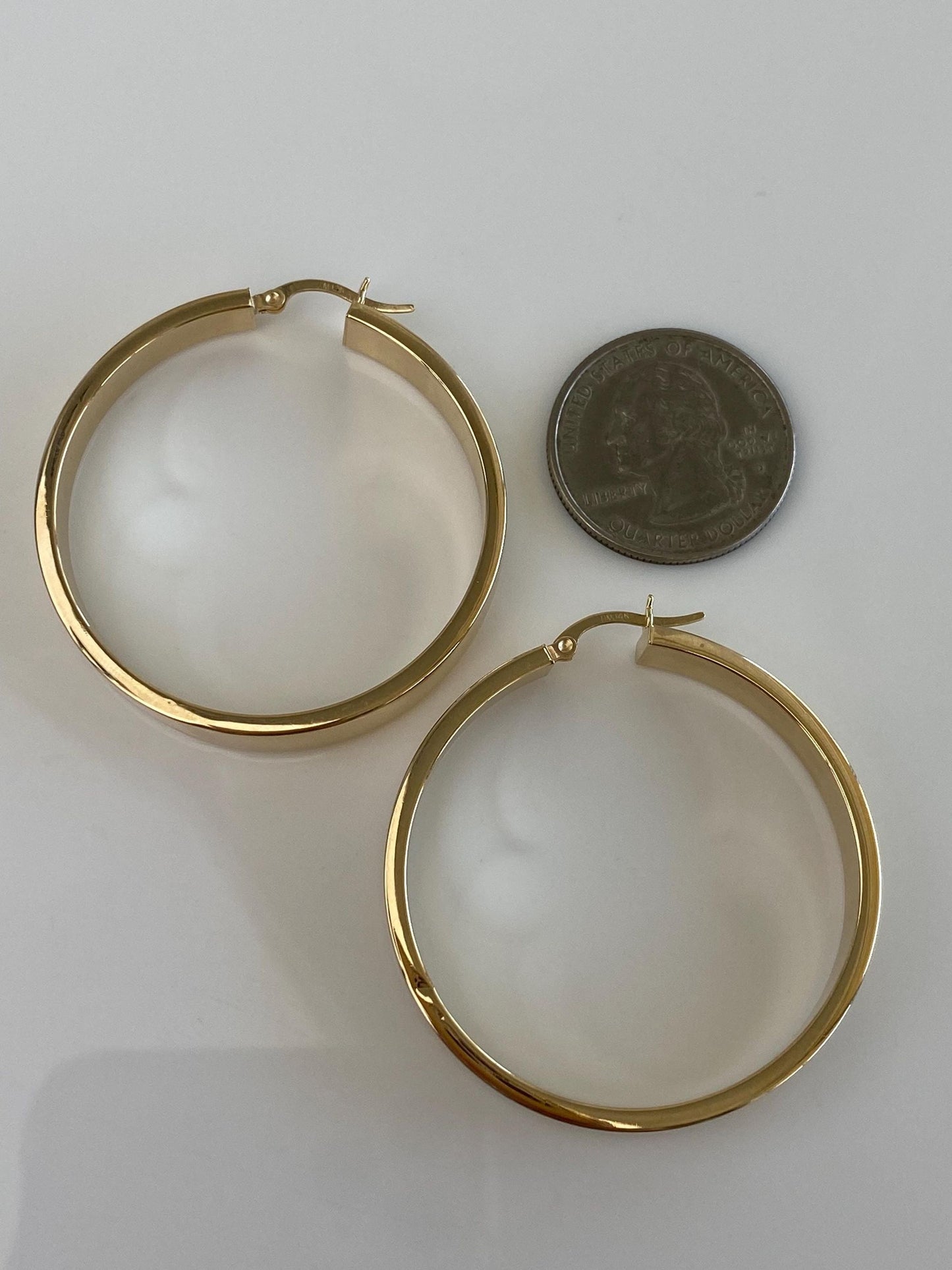 Vintage 14k Yellow Gold Straight Edge Hoop Earrings
