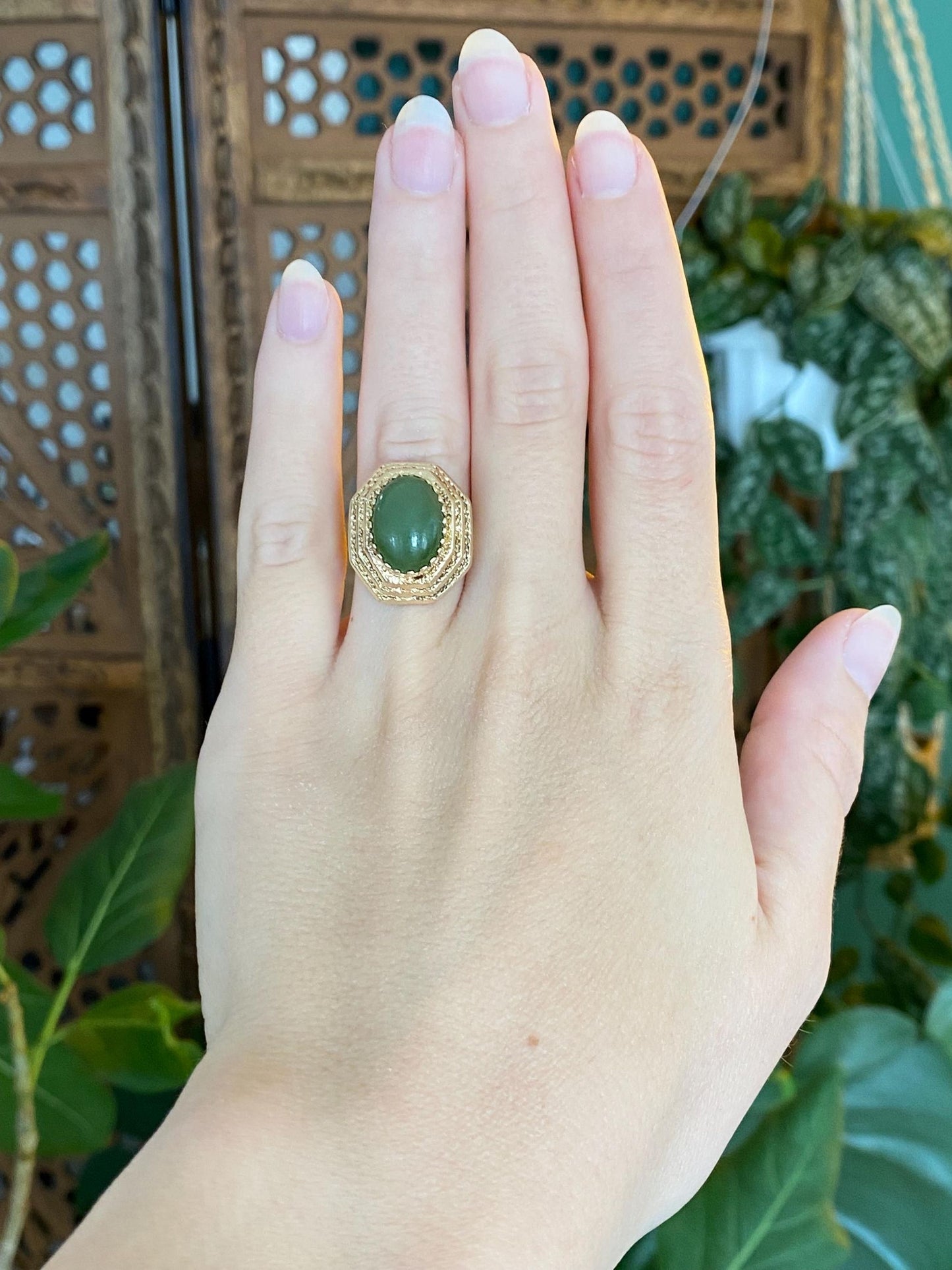 Vintage Solid 14k Yellow Gold Nephrite Ring - Size 5.5