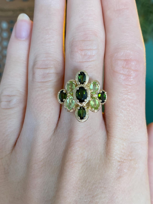 Vintage Solid 14k Yellow Gold Green Tourmaline Peridot Cluster Ring - Size 6.75