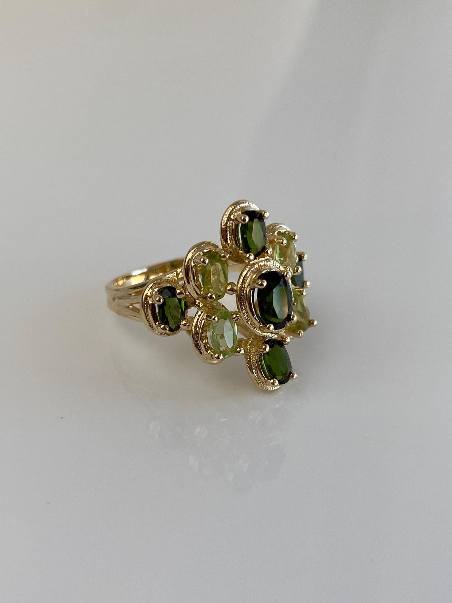 Vintage Solid 14k Yellow Gold Green Tourmaline Peridot Cluster Ring - Size 6.75