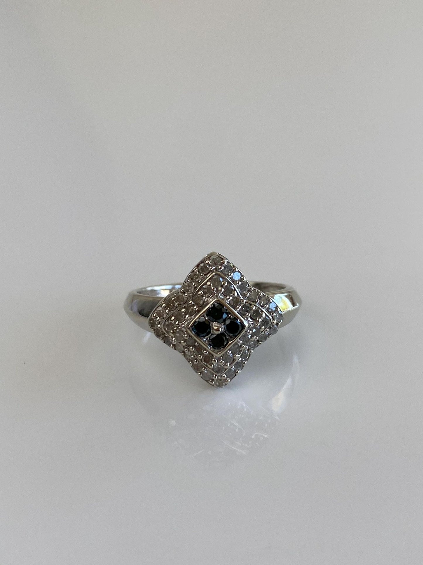 Vintage Solid 10k White Gold Blue & Clear Diamond Square Ring - Size 5.75