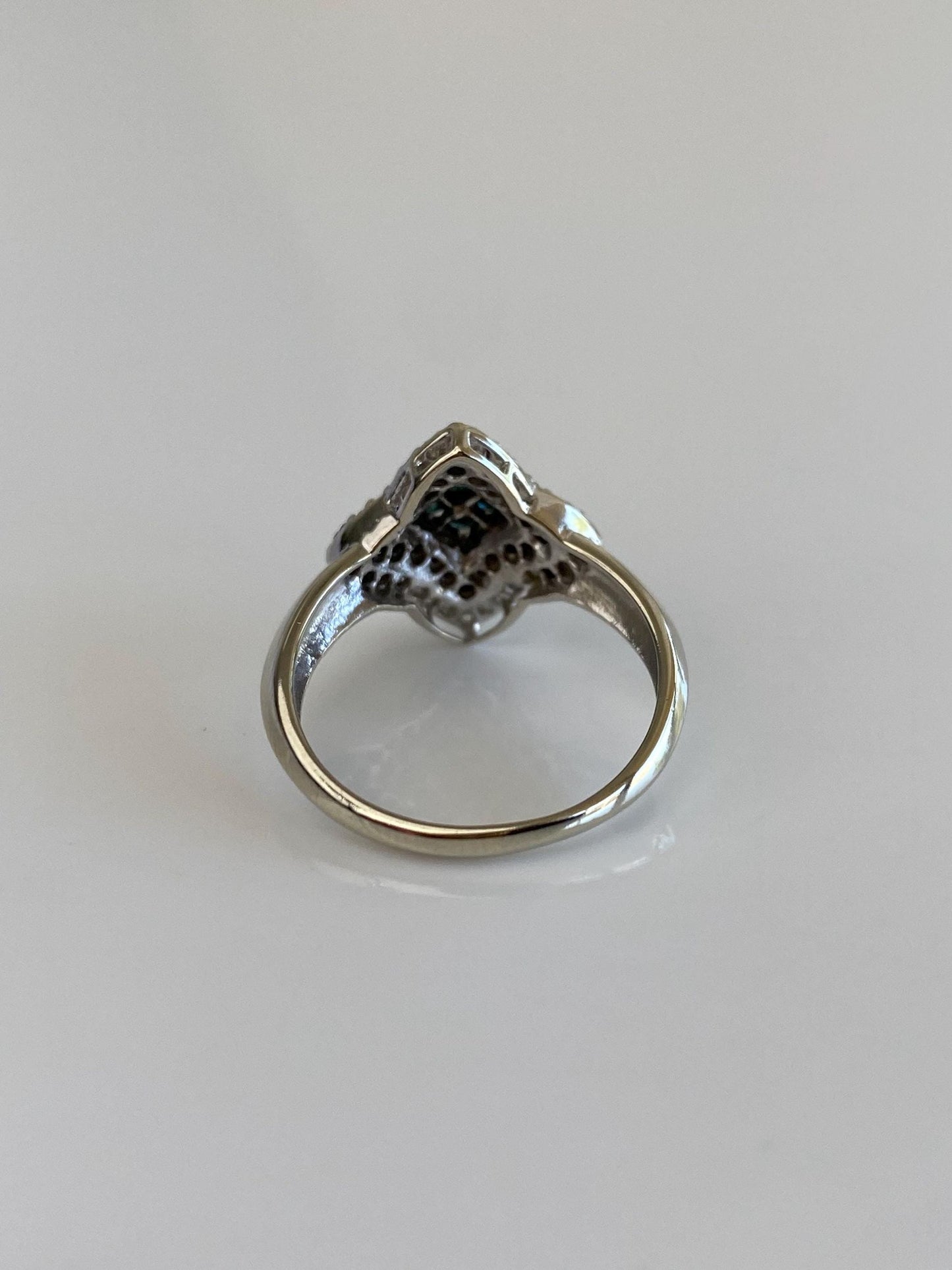 Vintage Solid 10k White Gold Blue & Clear Diamond Square Ring - Size 5.75