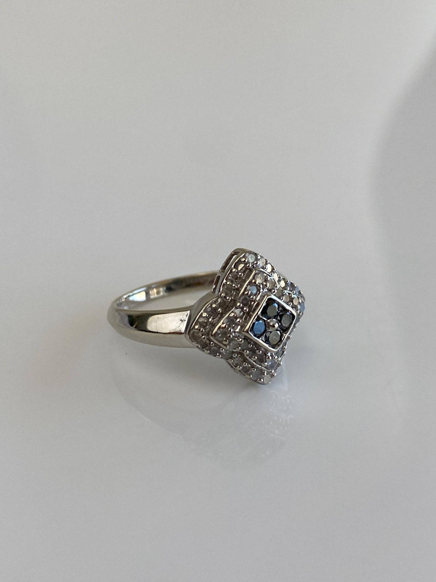 Vintage Solid 10k White Gold Blue & Clear Diamond Square Ring - Size 5.75