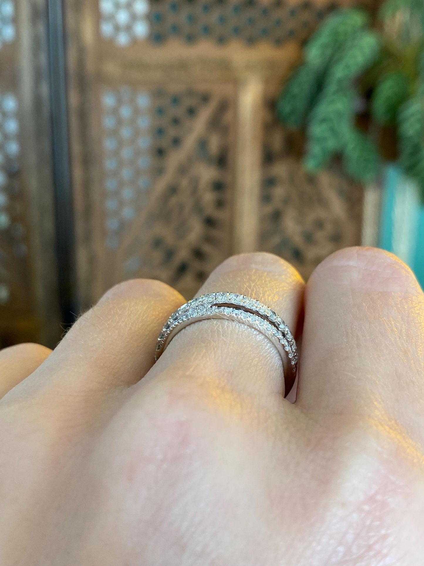 Vintage Solid 14k White Gold Diamond Ring Band - Size 5.75