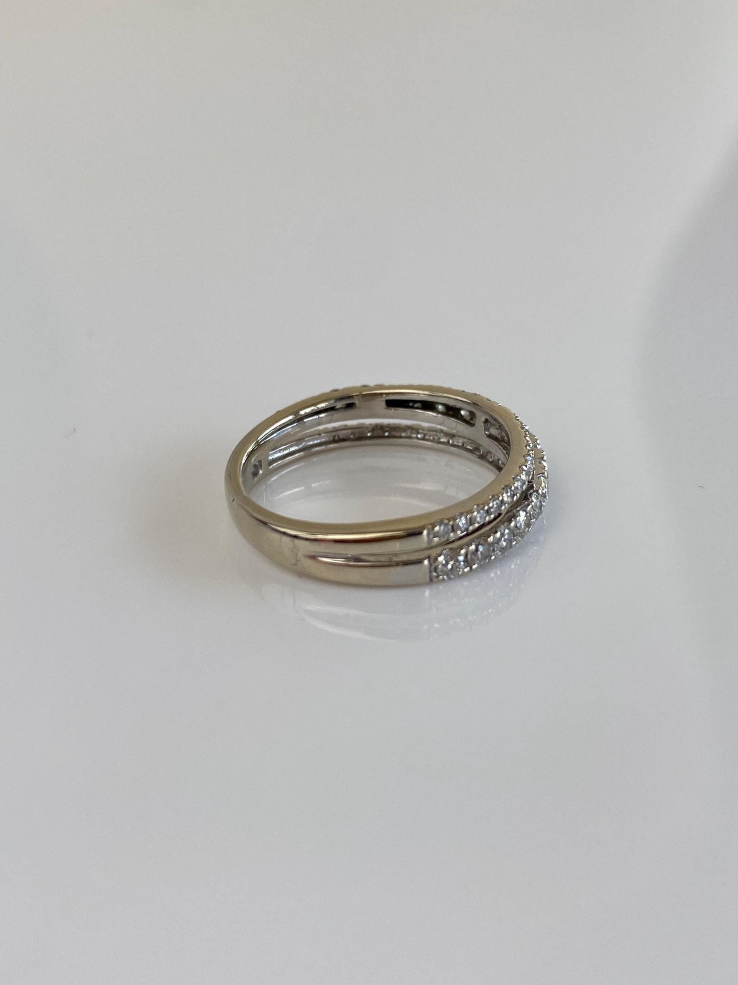 Vintage Solid 14k White Gold Diamond Ring Band - Size 5.75