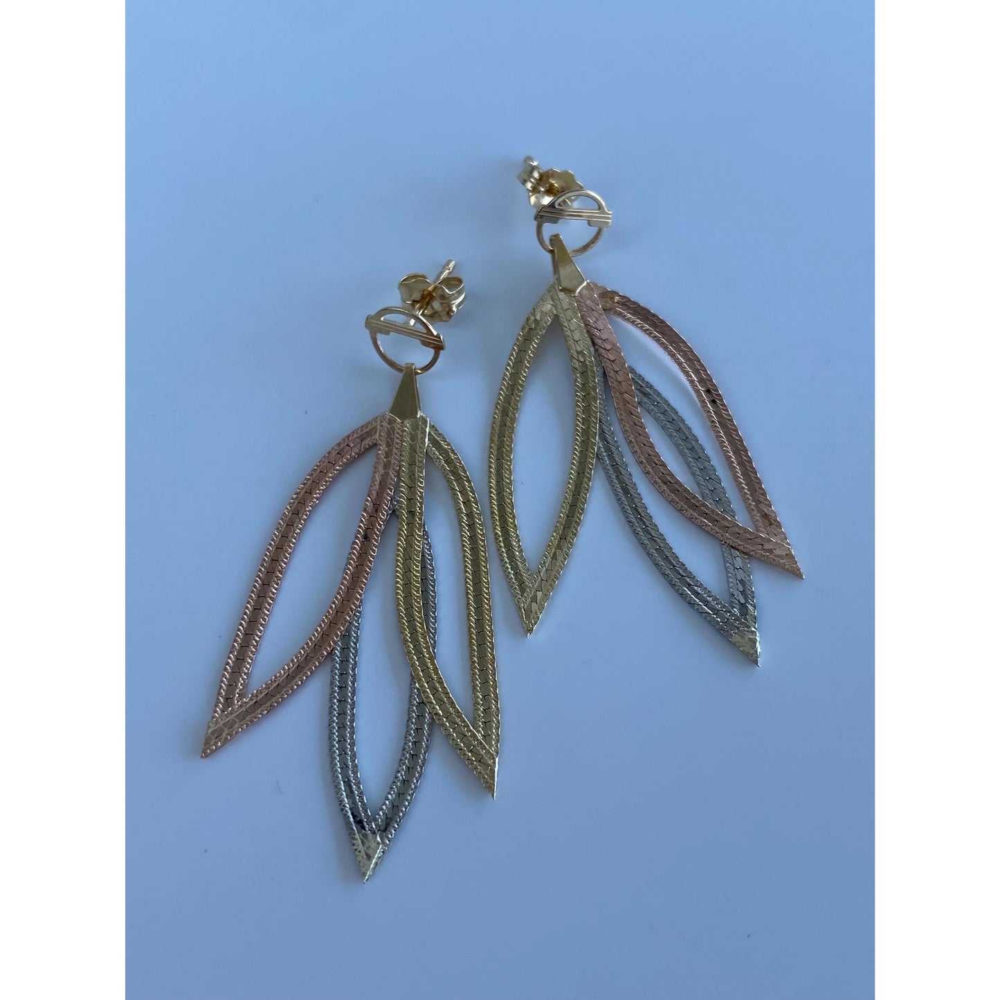 Vintage Solid 14k Tri Tone Gold Flat Chain Dangle Stud Earrings