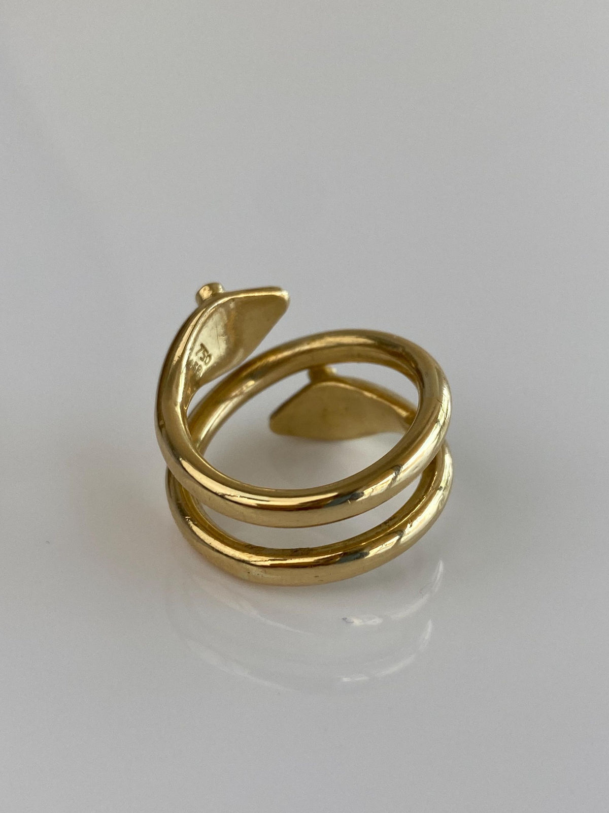 Vintage Solid 18k Yellow Gold Ruby Eyes Snakes Coiled Ring - Size 7
