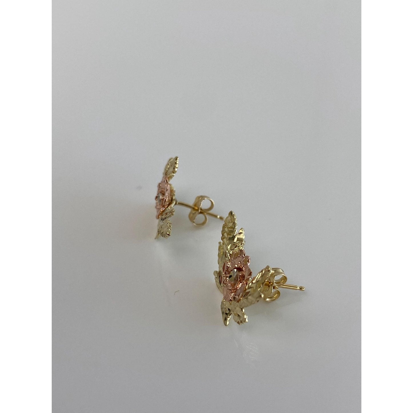 Vintage Solid 14k Tri Tone Gold Diamond Cut Rose Stud Earrings