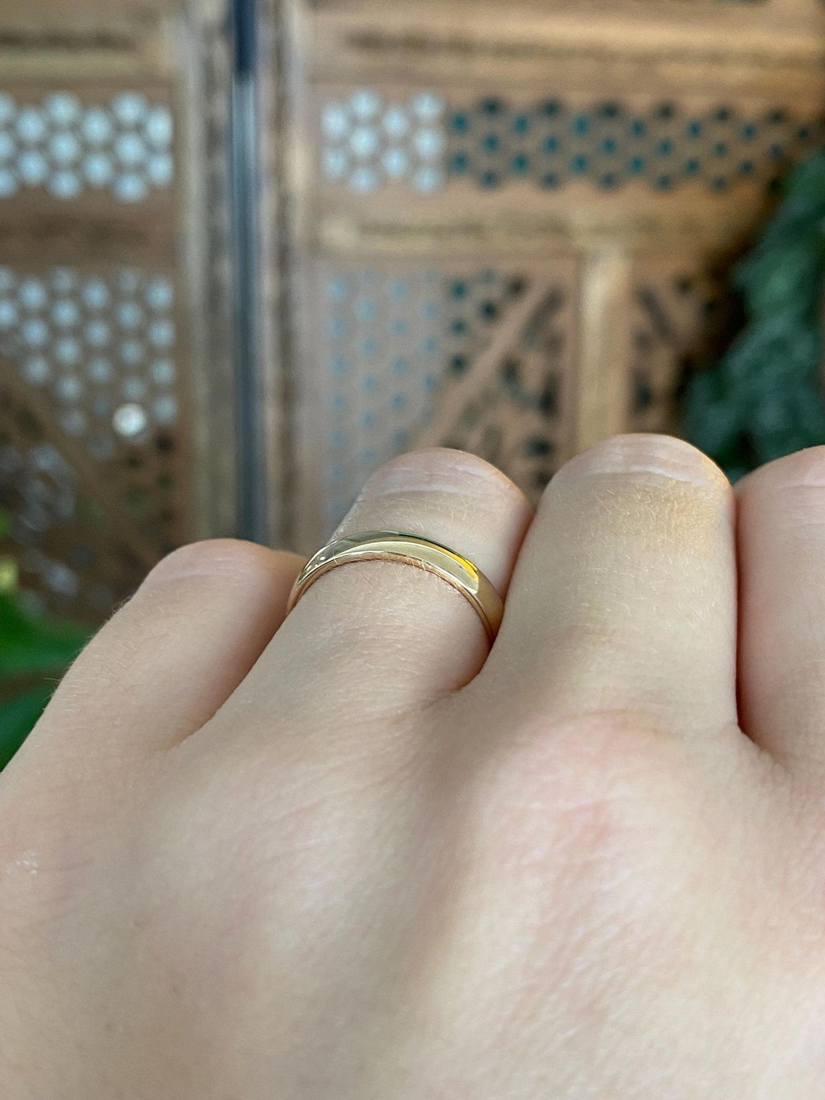 Vintage Solid 14k Yellow Gold Ring Band - Size 5.75