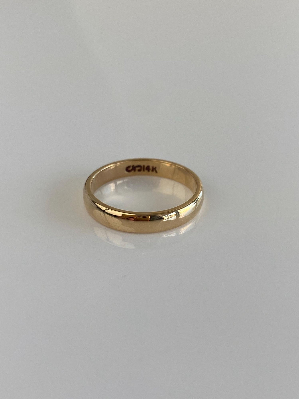 Vintage Solid 14k Yellow Gold Ring Band - Size 5.75