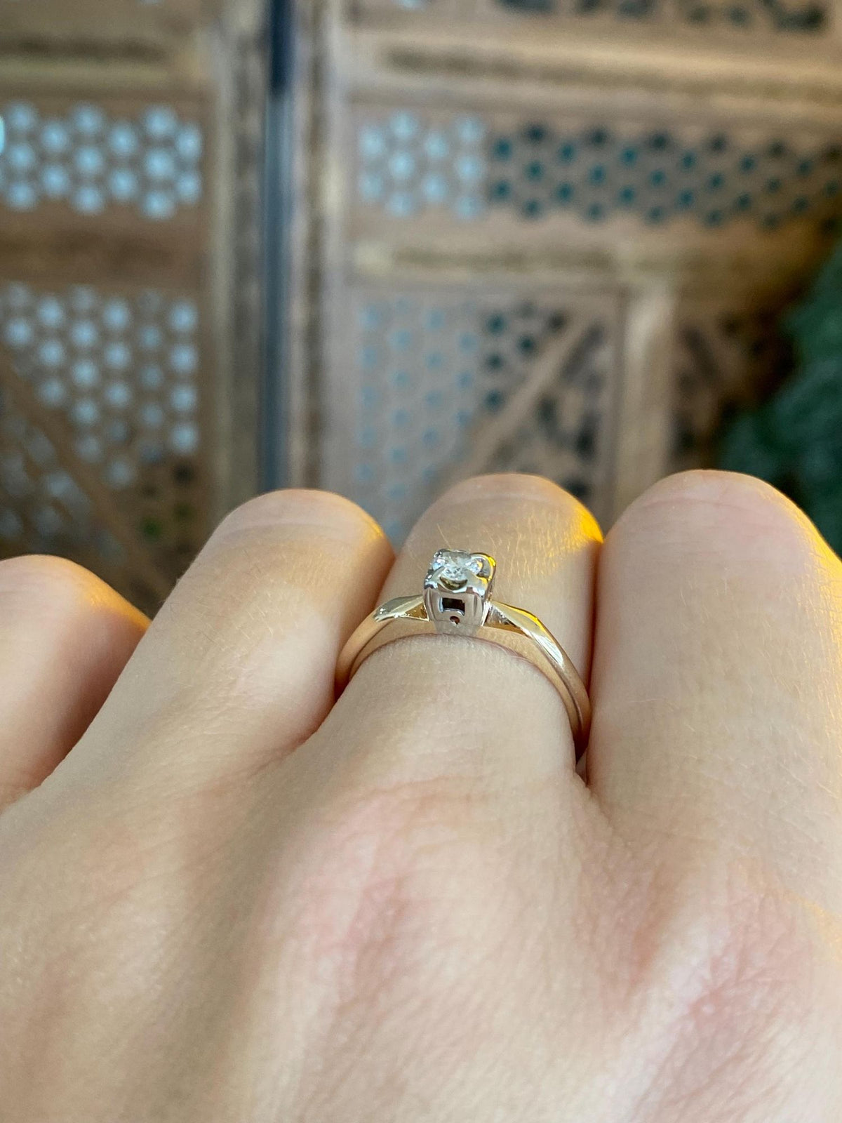 Vintage Solid 14k White & Yellow Gold Diamond Ring - Size 6.75
