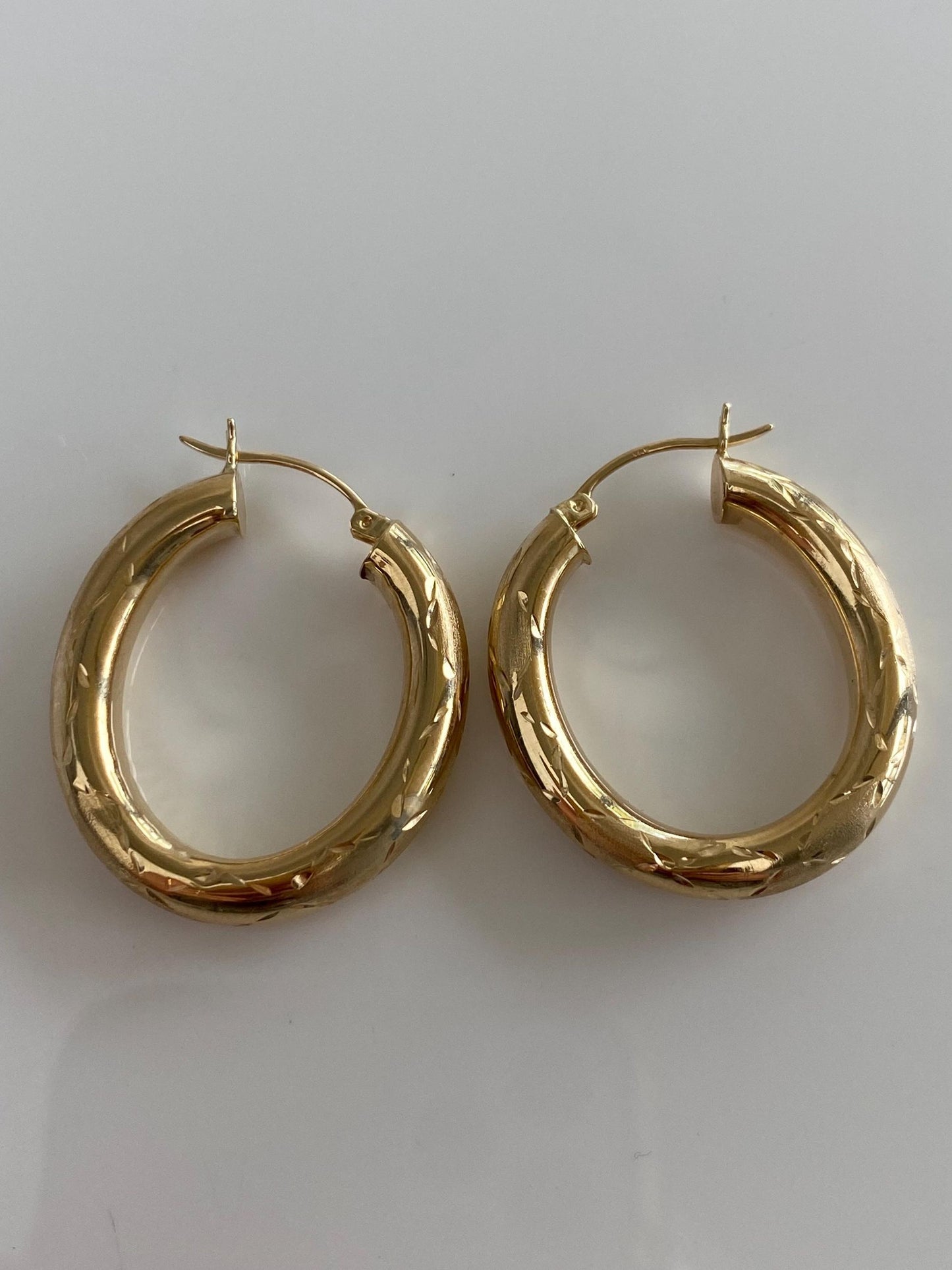 Vintage 14k Yellow Gold Chunky Diamond Cut Hoop Earrings