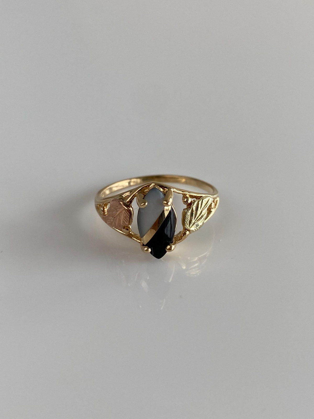 Vintage Solid 10k Black Hills Gold Marquis Onyx Mother of Pearl Inlay Leaves Ring - Size 5.75