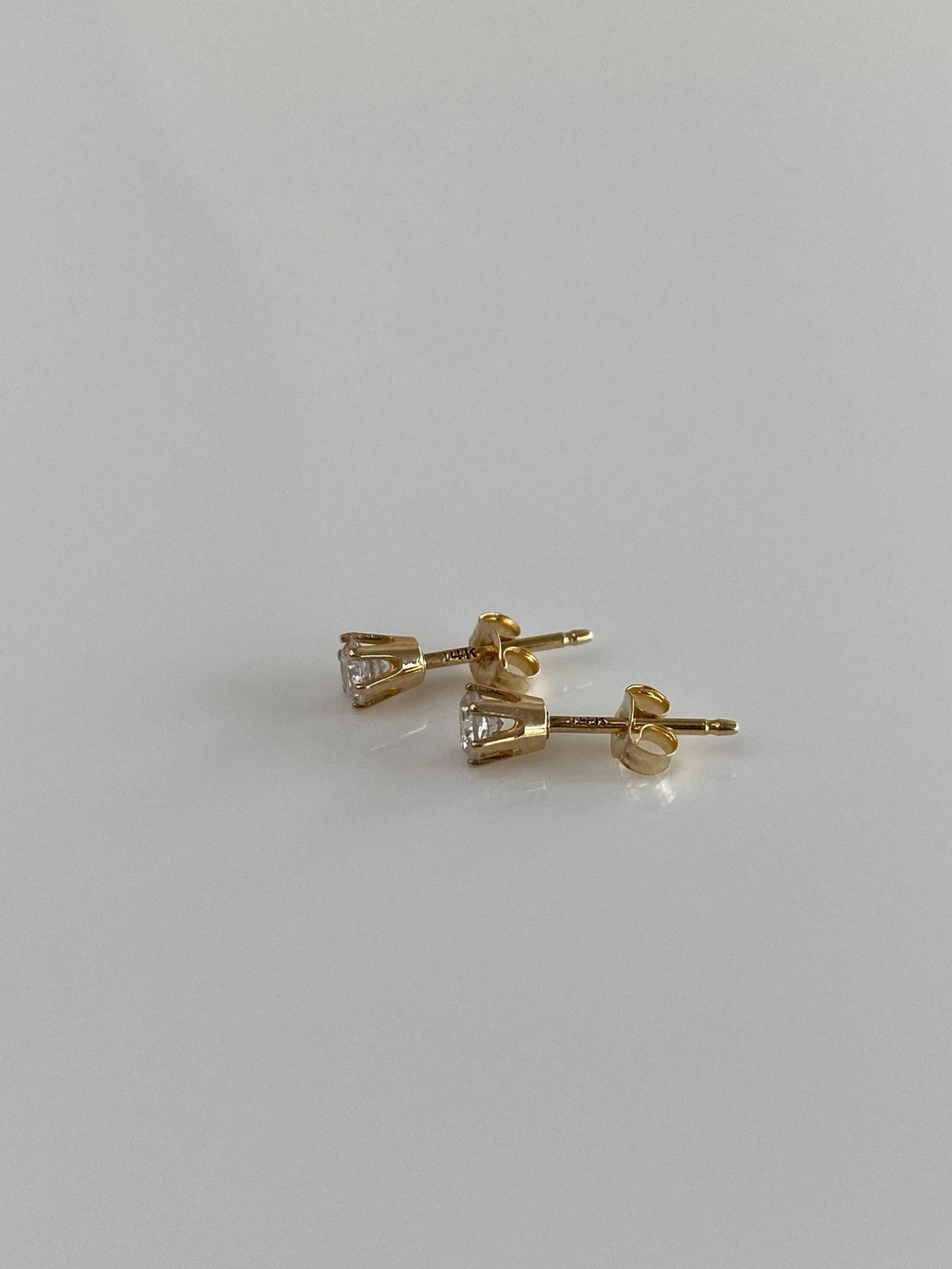 Vintage Solid 14k Yellow Gold Diamond Stud Earrings