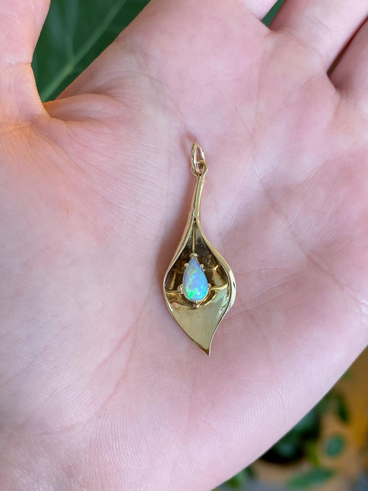 Vintage Solid 14k Yellow Gold Opal Lilly Flower Charm