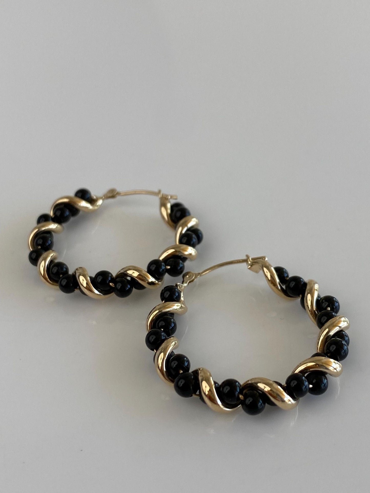 Vintage 14k Yellow Gold Black Onyx Bead Twisted Hoop Earrings