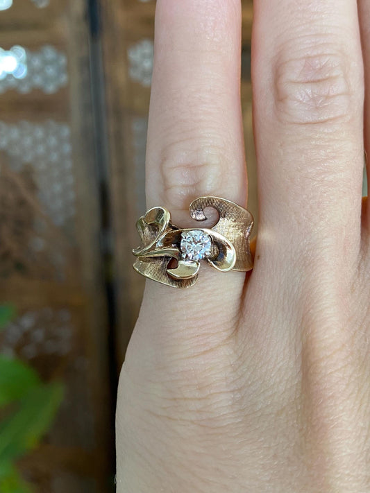Vintage Solid 14k Yellow Gold Diamond Design Ring - Size 4.25