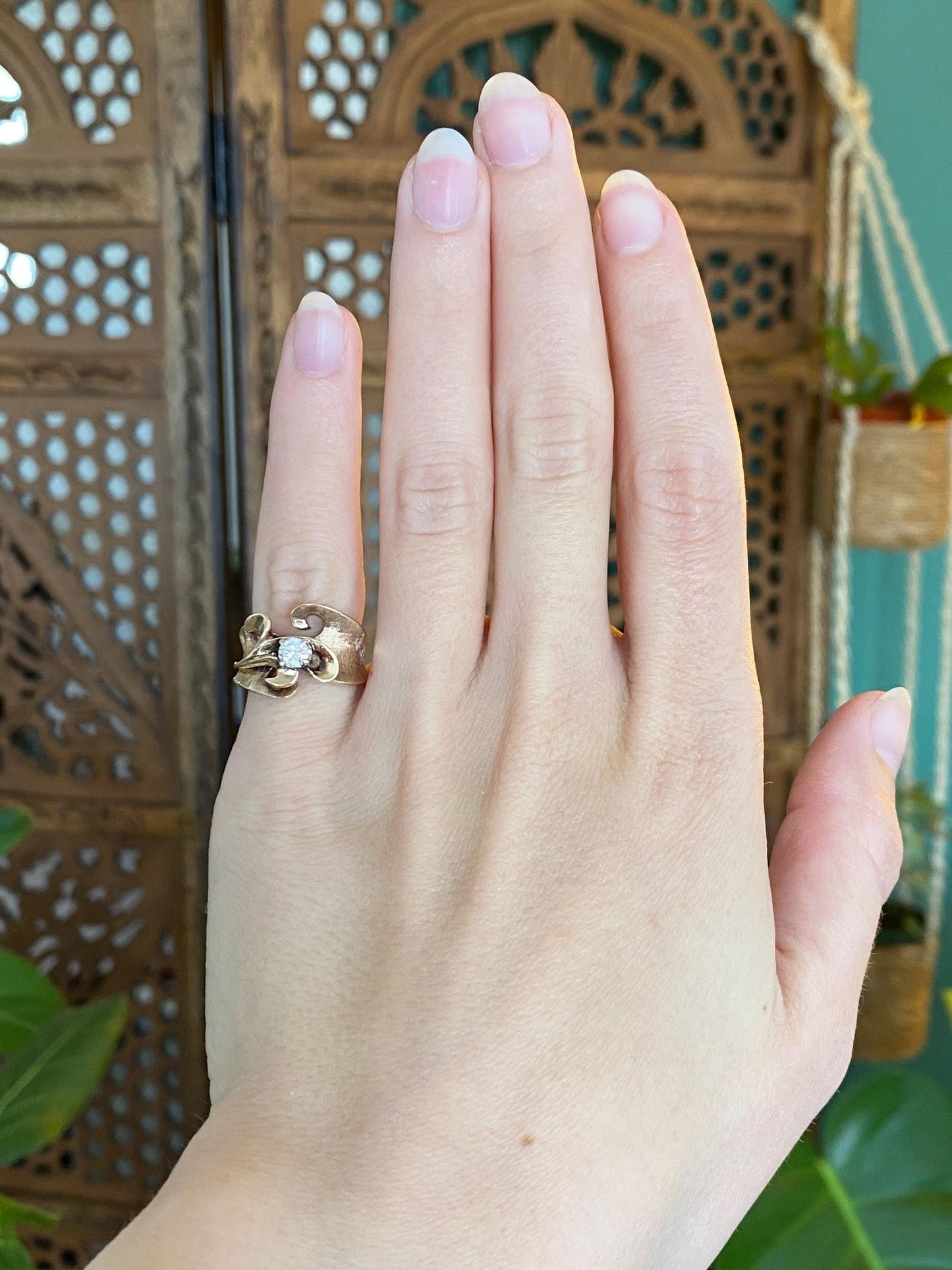 Vintage Solid 14k Yellow Gold Diamond Design Ring - Size 4.25