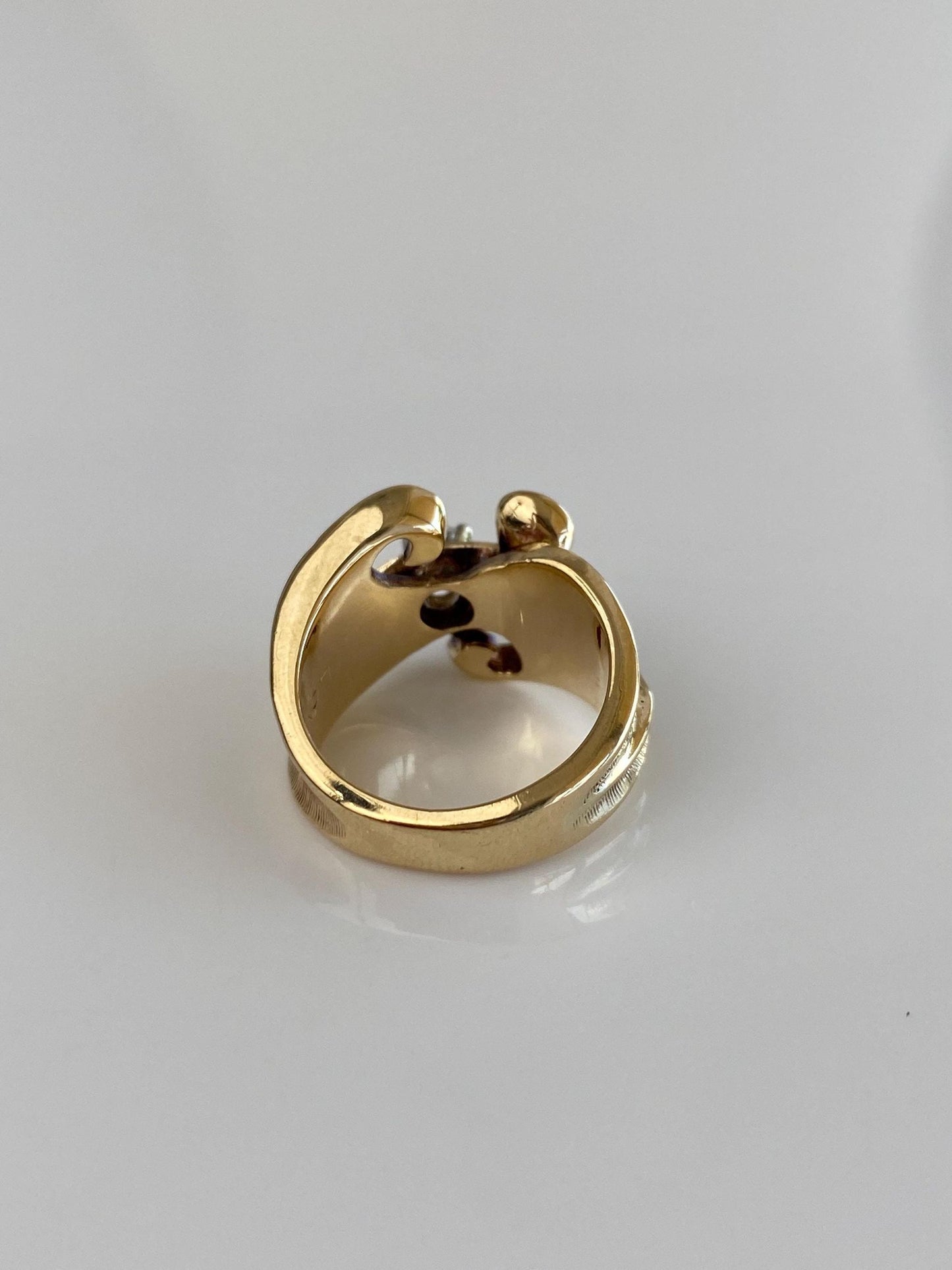 Vintage Solid 14k Yellow Gold Diamond Design Ring - Size 4.25