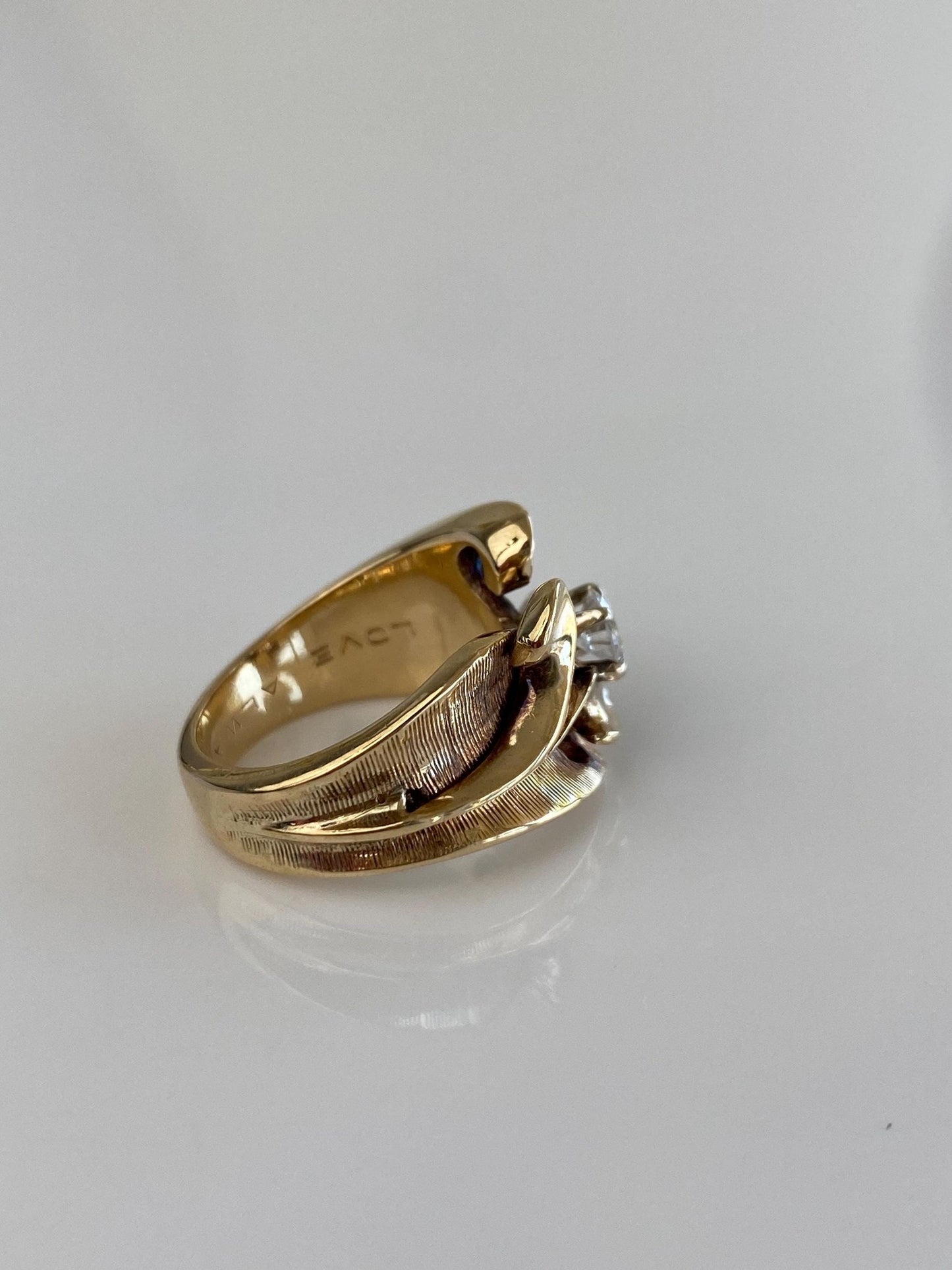 Vintage Solid 14k Yellow Gold Diamond Design Ring - Size 4.25