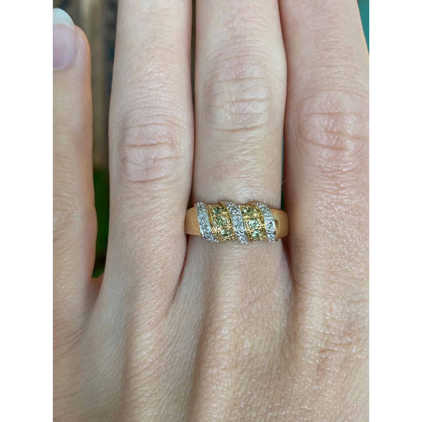 Solid 14k Yellow Gold Diamond & Peridot Ring Band - Size 6.75