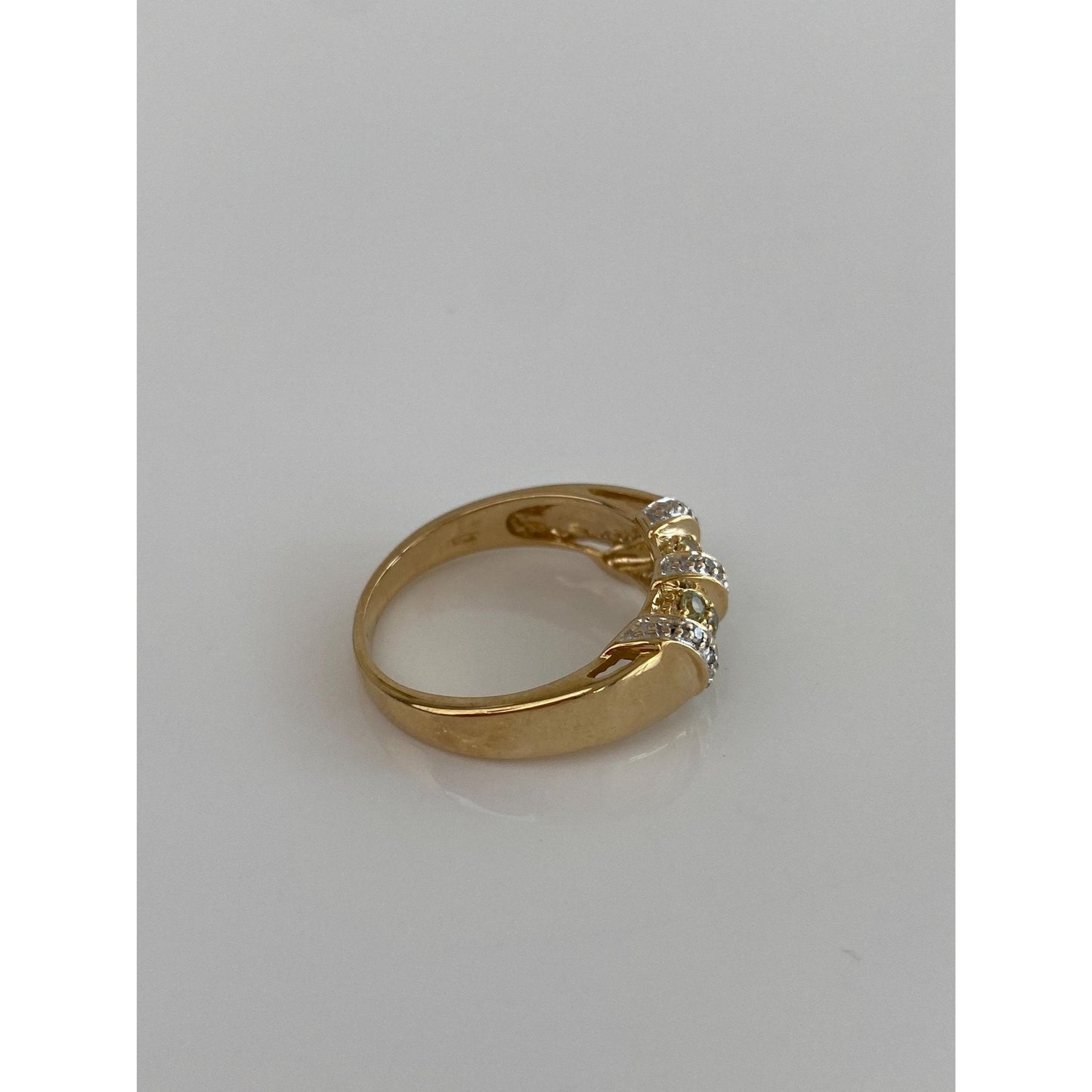 Solid 14k Yellow Gold Diamond & Peridot Ring Band - Size 6.75