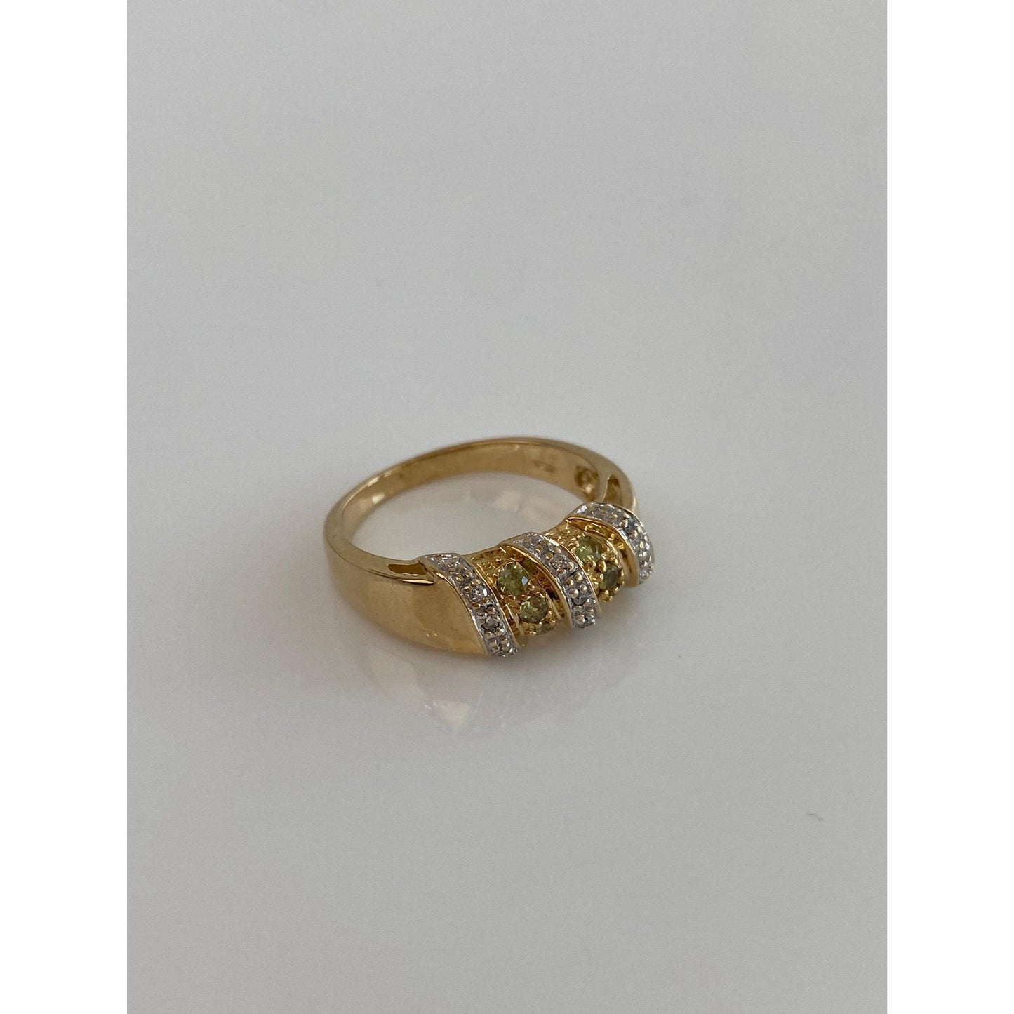 Solid 14k Yellow Gold Diamond & Peridot Ring Band - Size 6.75
