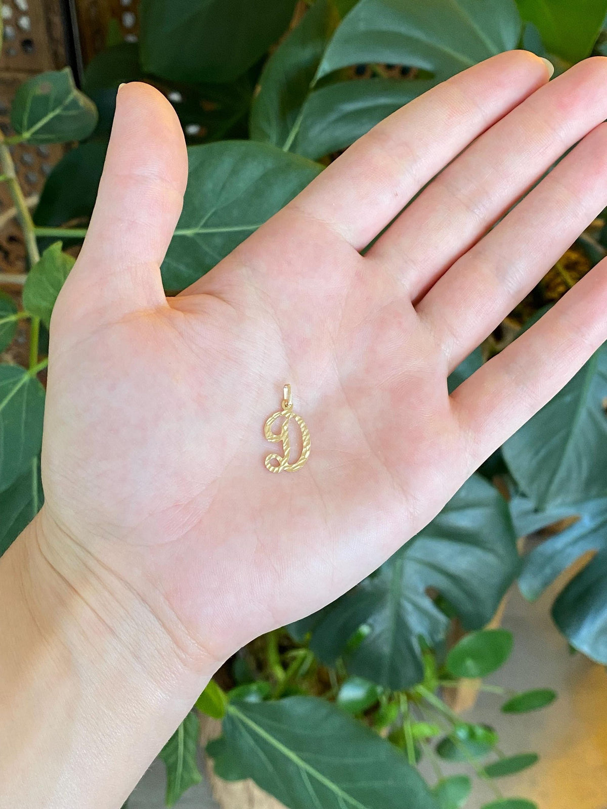 Vintage Solid 14k Yellow Gold Diamond Cut Initial 'D' Charm