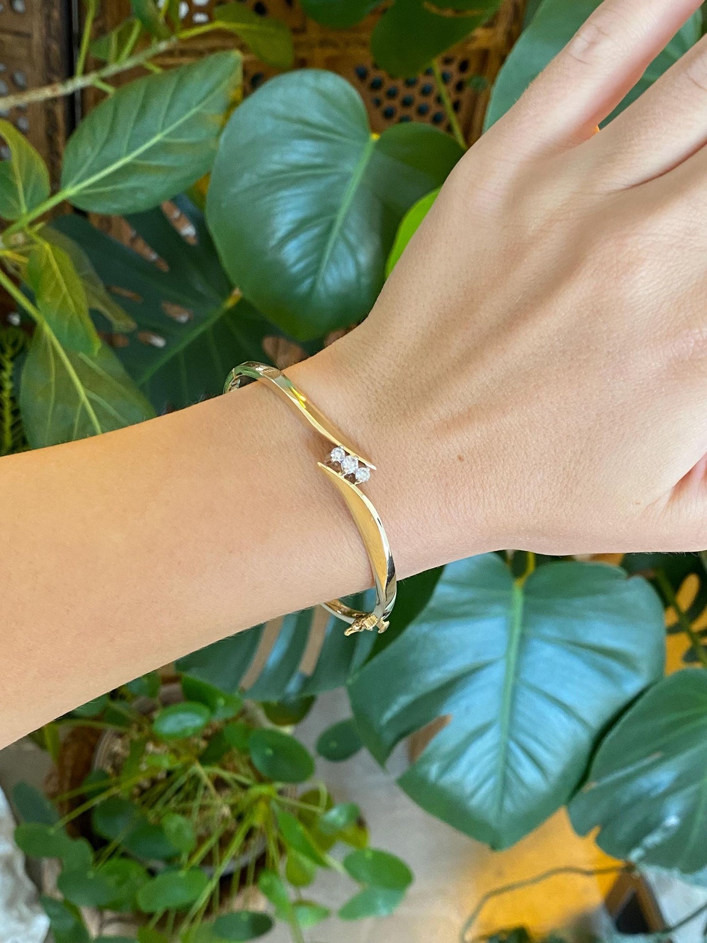 Vintage Solid 14k White & Yellow Gold Diamonds Bangle Bracelet - 7 Inches